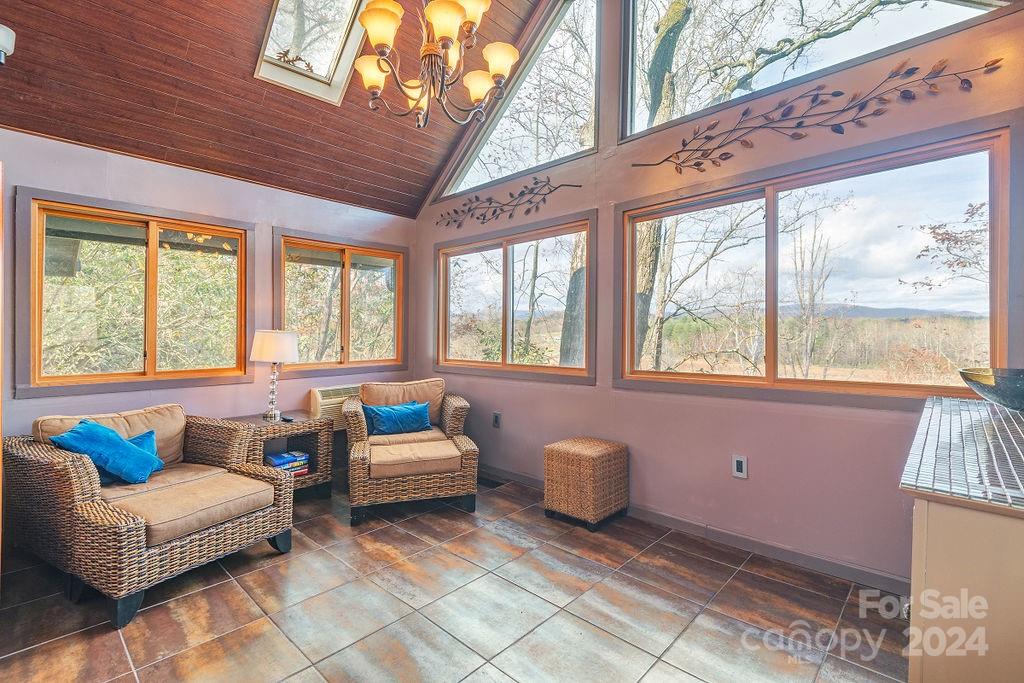 72 Royal Knoll Drive