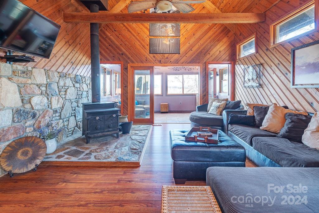 72 Royal Knoll Drive