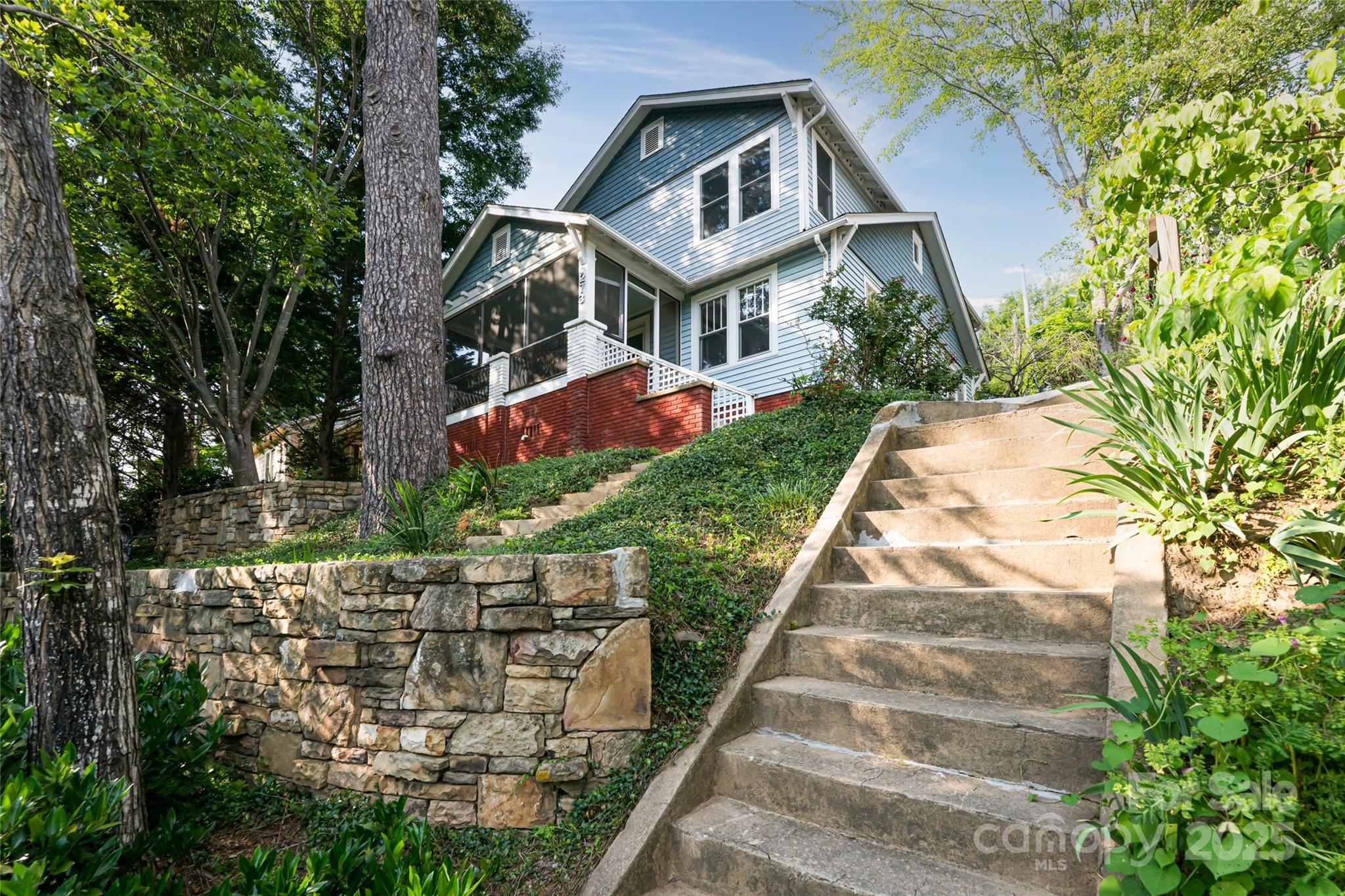 273 Murdock Avenue
