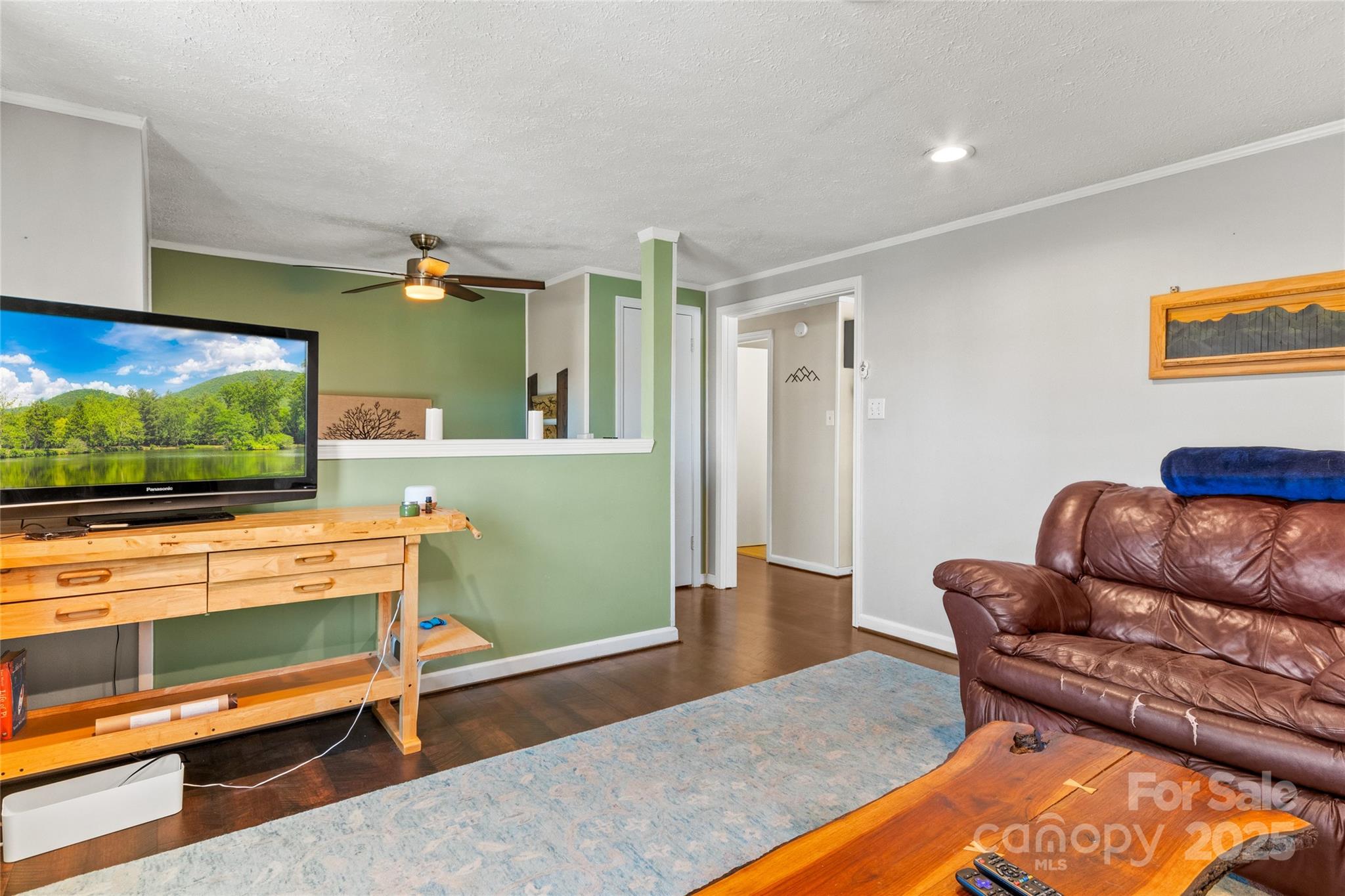 11 Oak Hill Lane