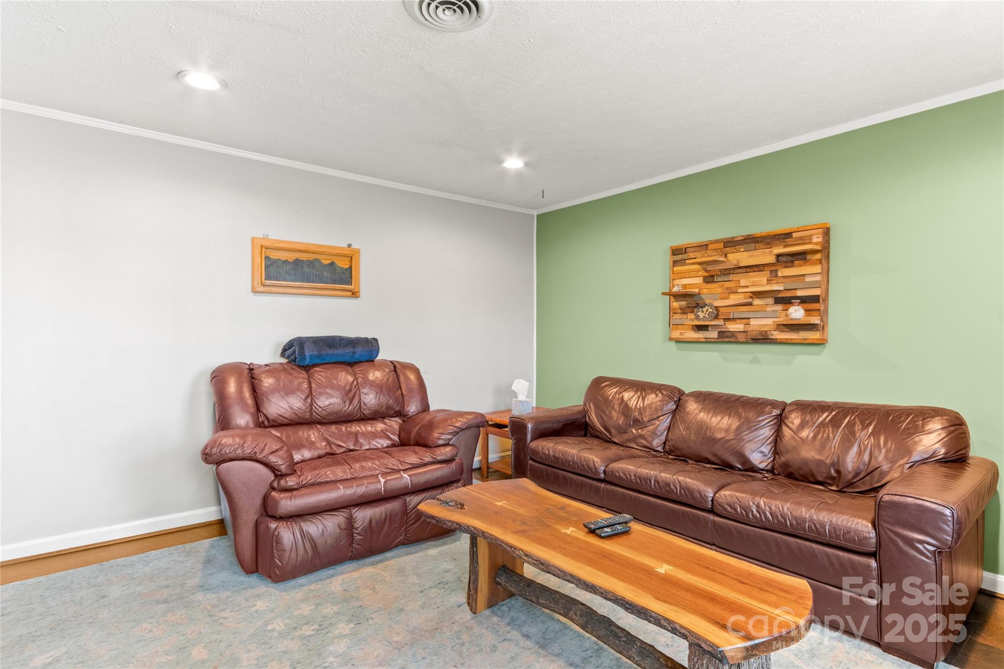 11 Oak Hill Lane