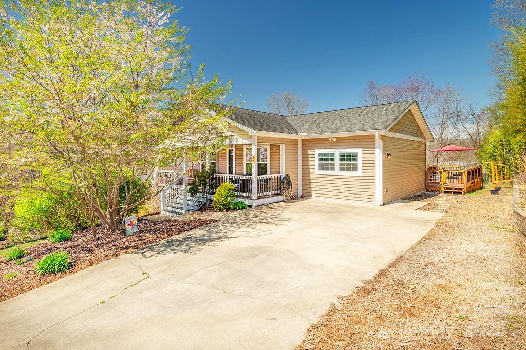29 Herringbone Drive