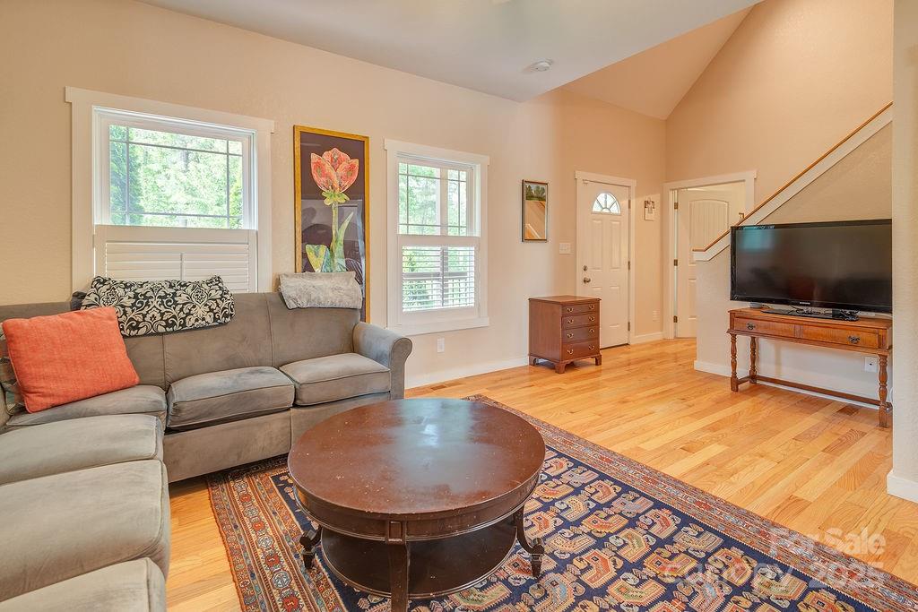 104 Bobby Ridge Drive
