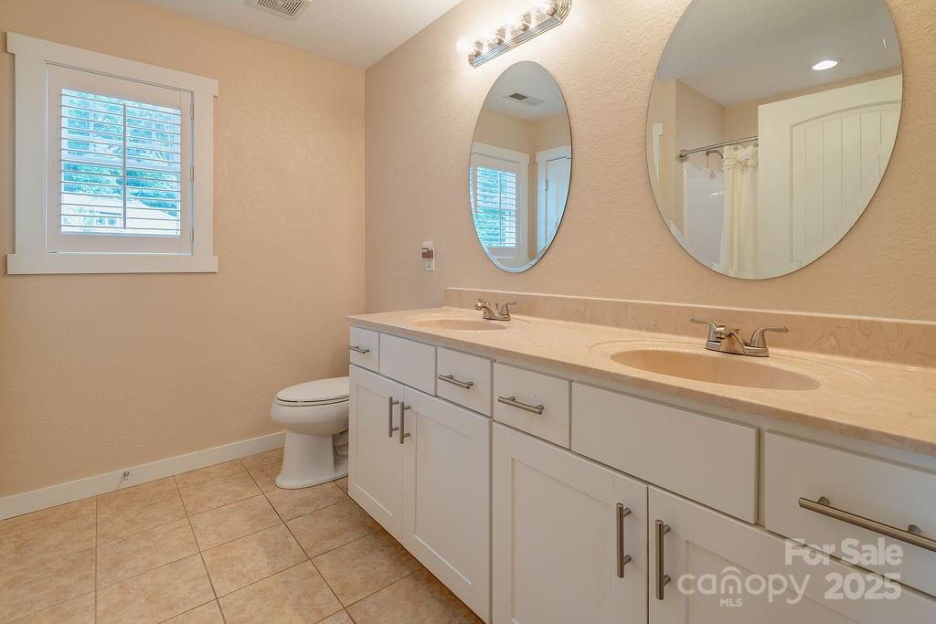 104 Bobby Ridge Drive
