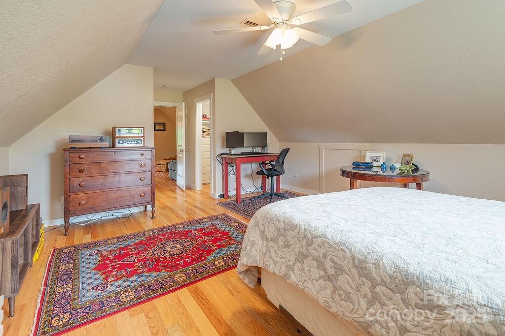 104 Bobby Ridge Drive
