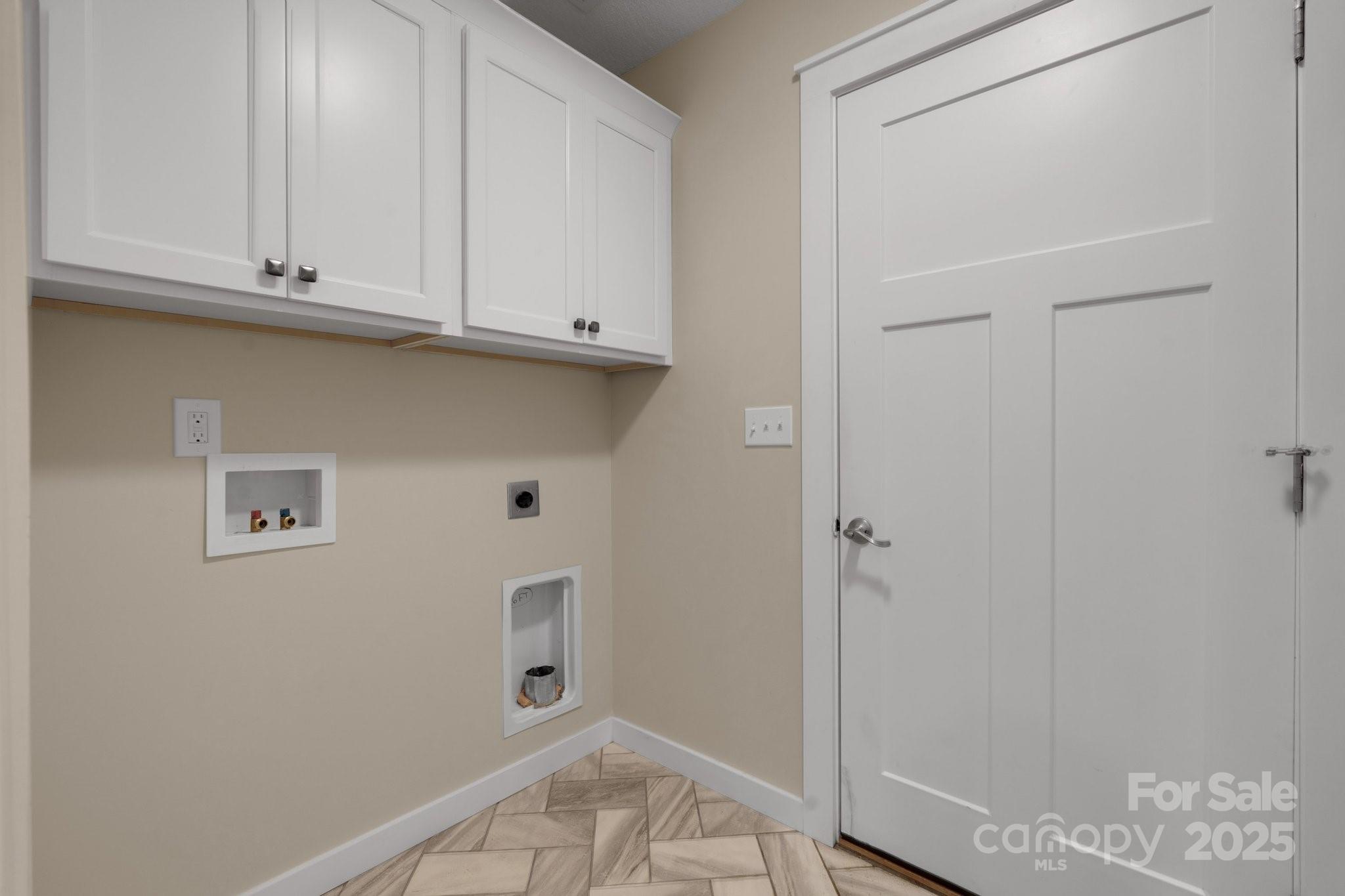 123 Dapple Road