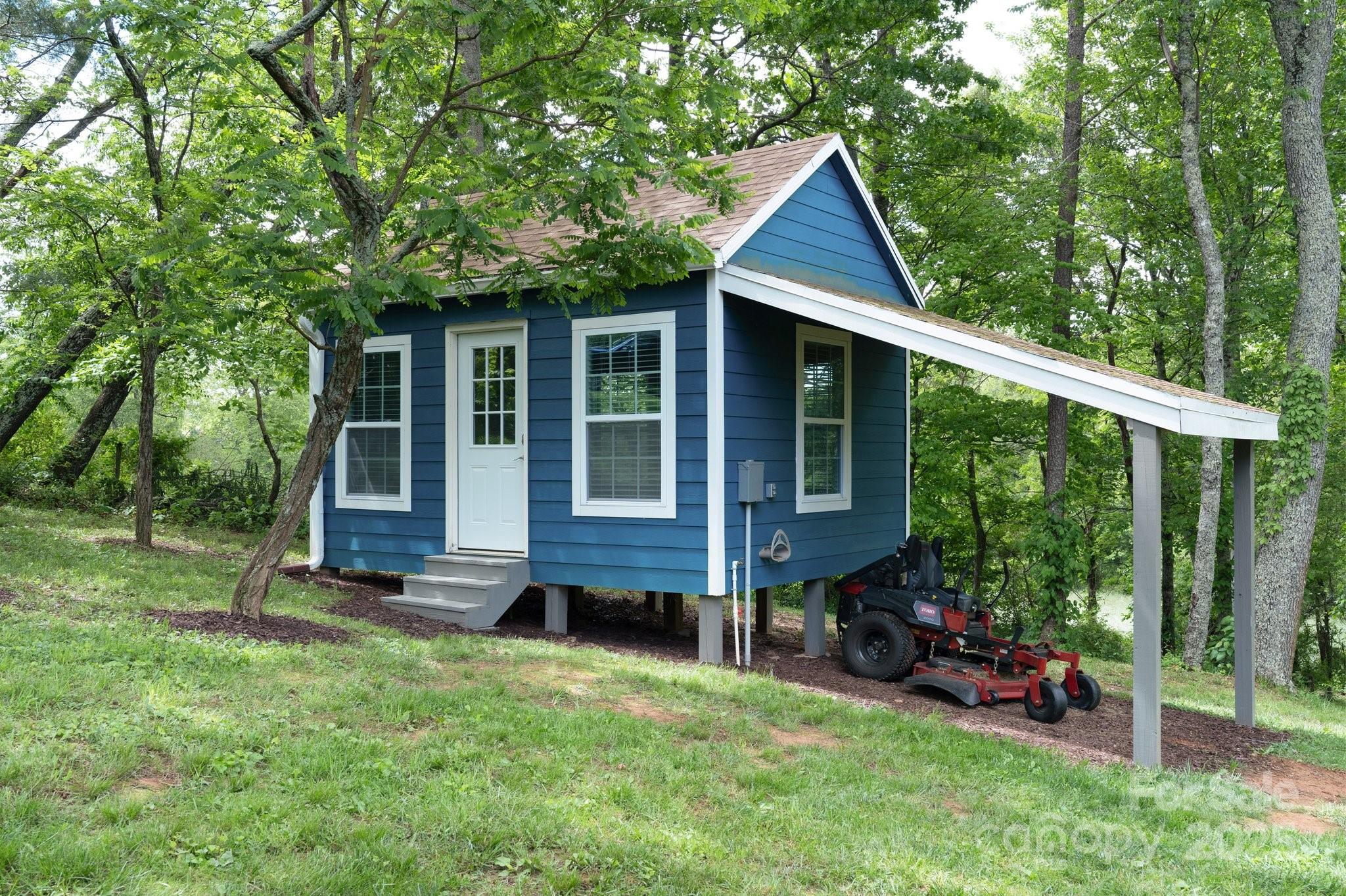 123 Dapple Road