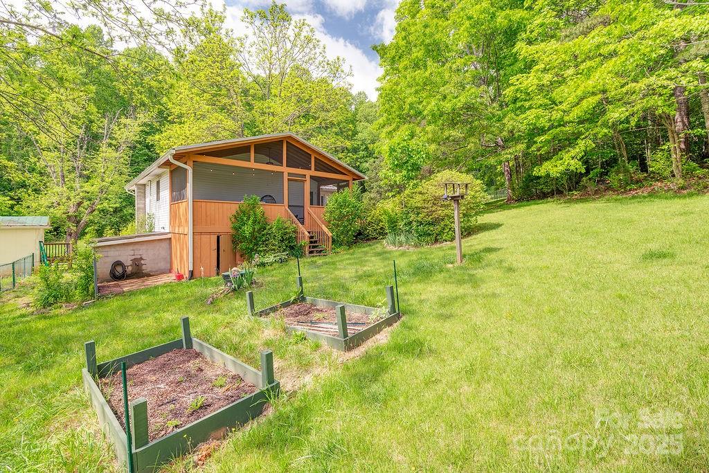 124 Beaverdam Loop Road