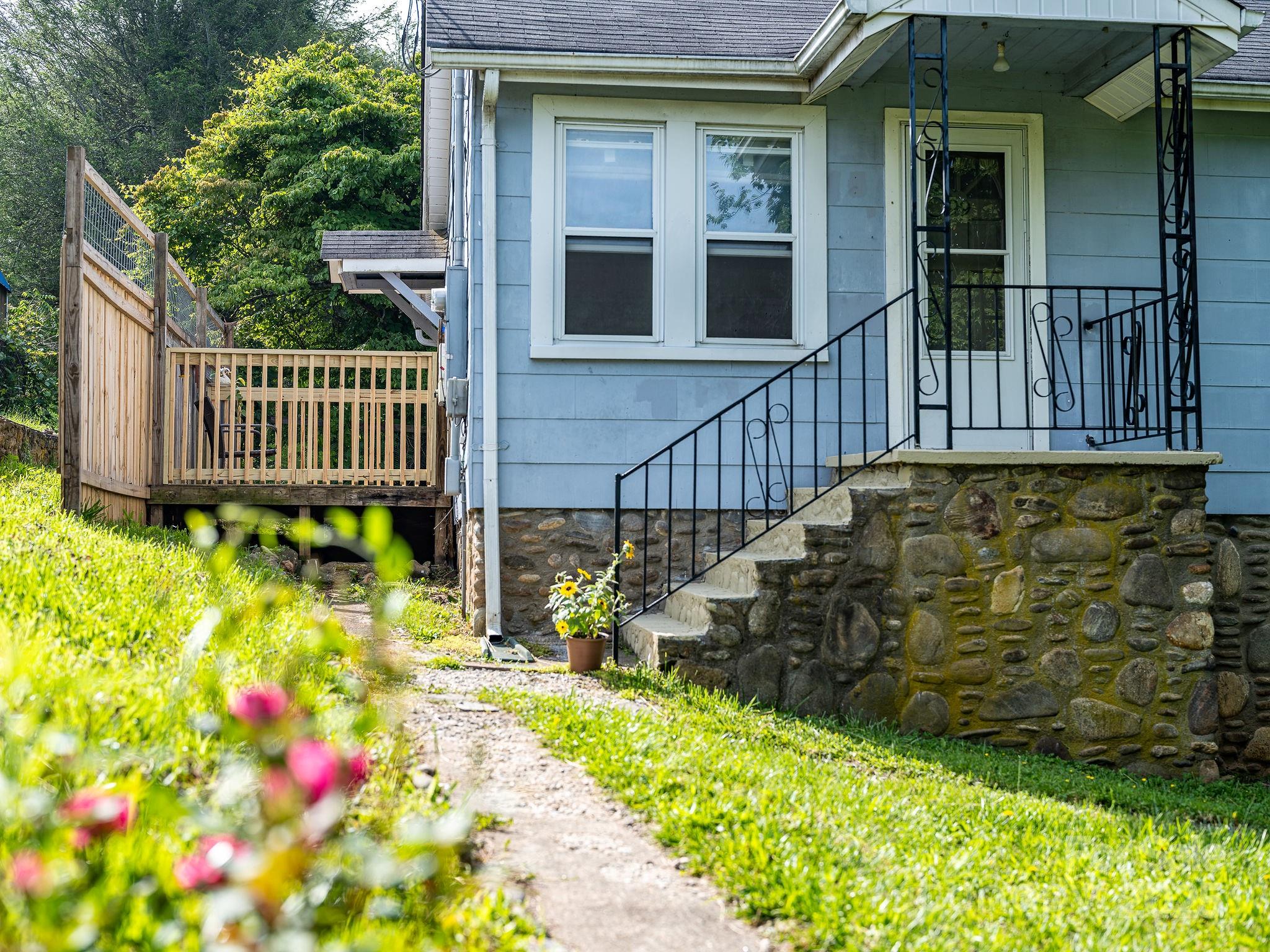 99 Little Oak Street