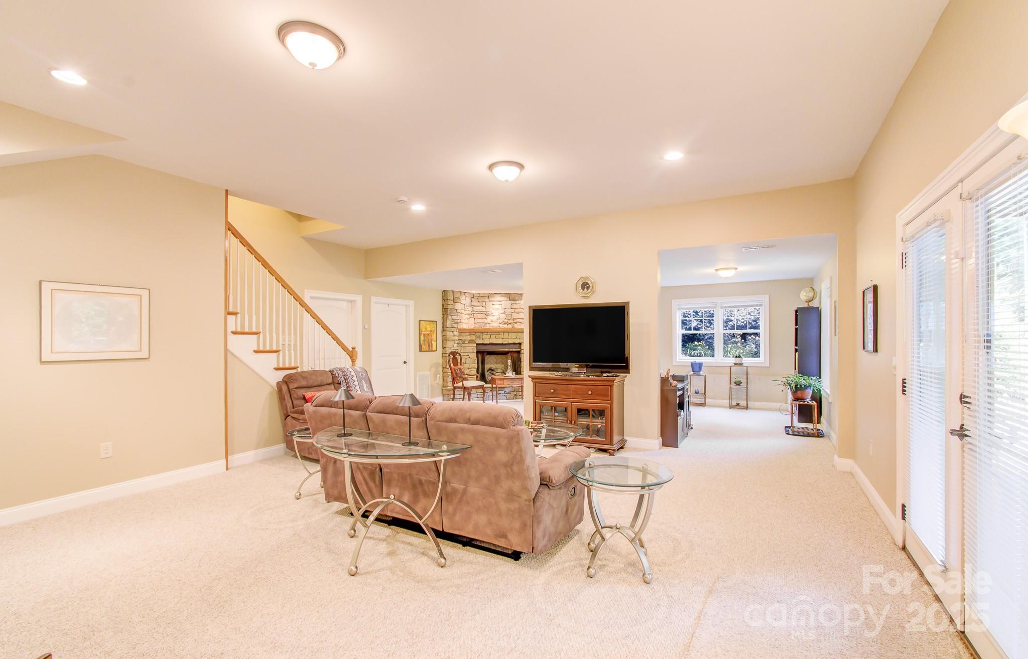 35 Village Pointe Lane