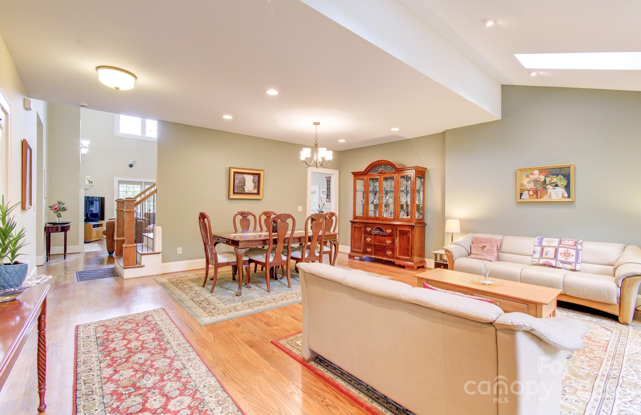 35 Village Pointe Lane