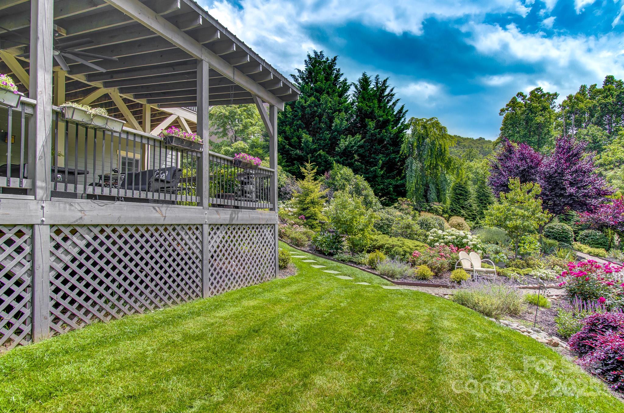 35 Village Pointe Lane