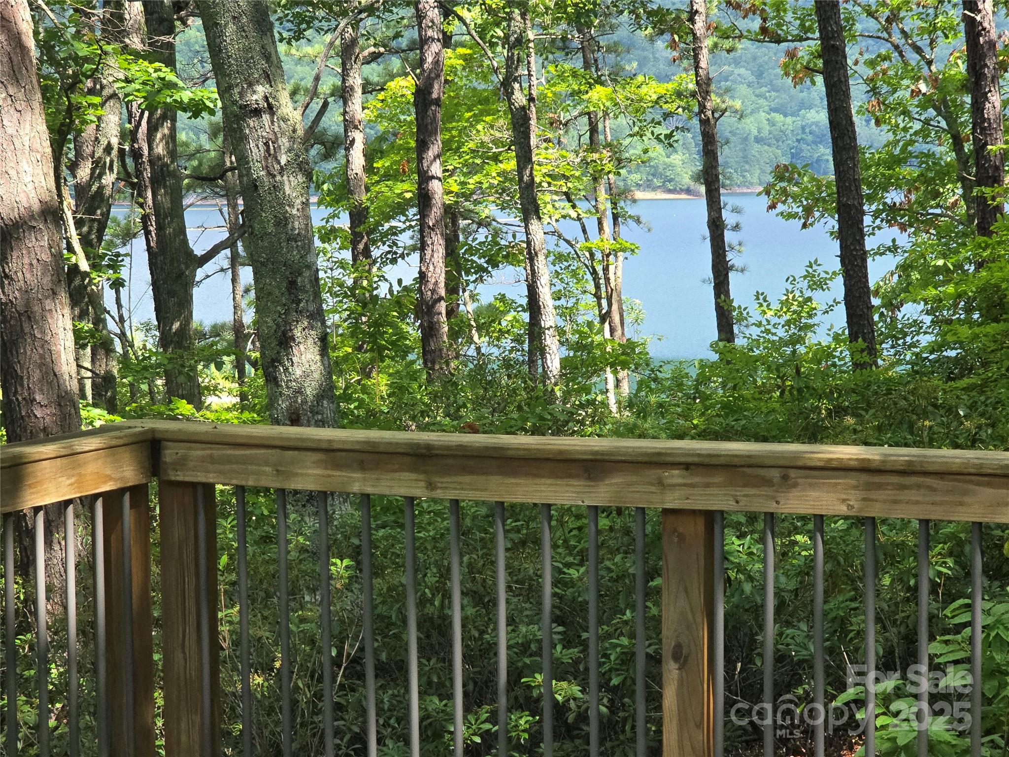12 White Oak Trail
