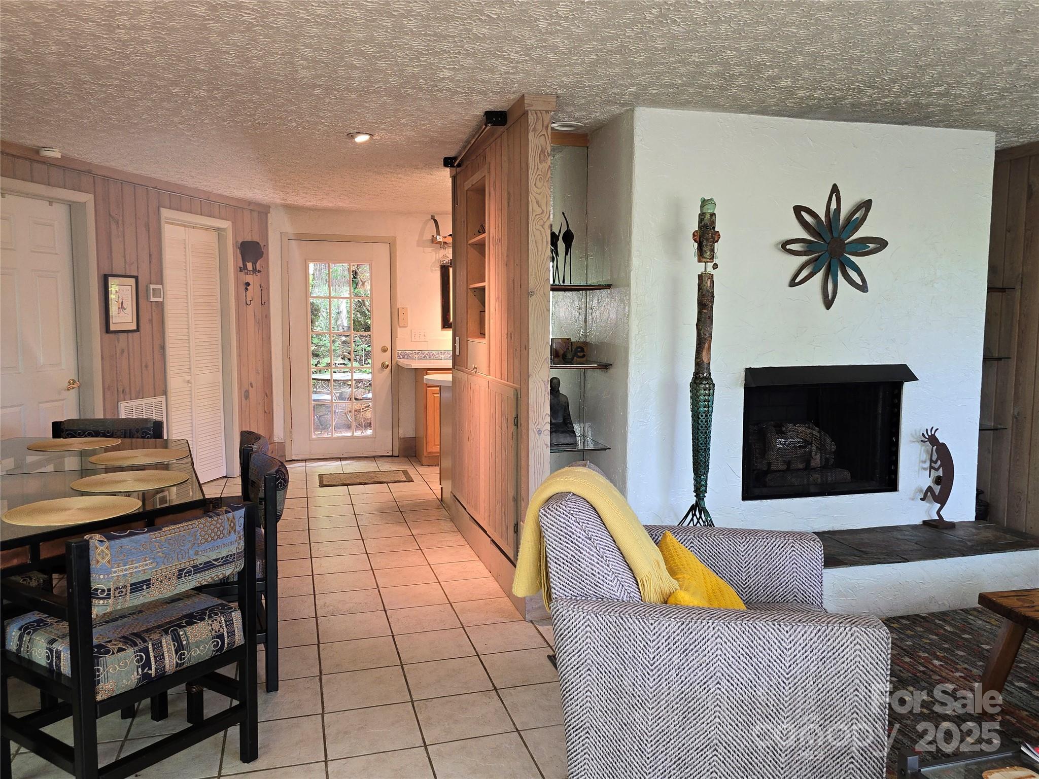 12 White Oak Trail