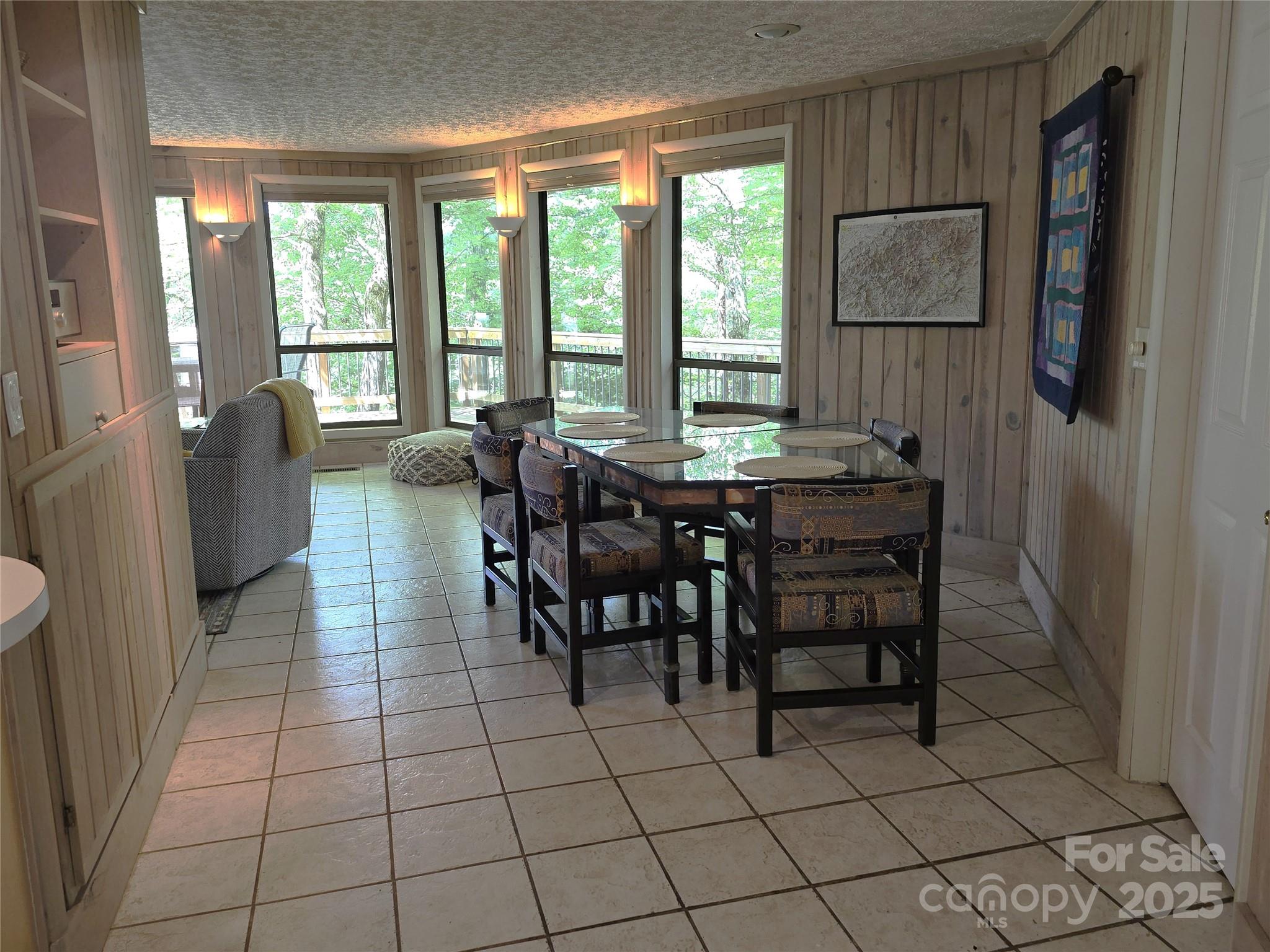 12 White Oak Trail