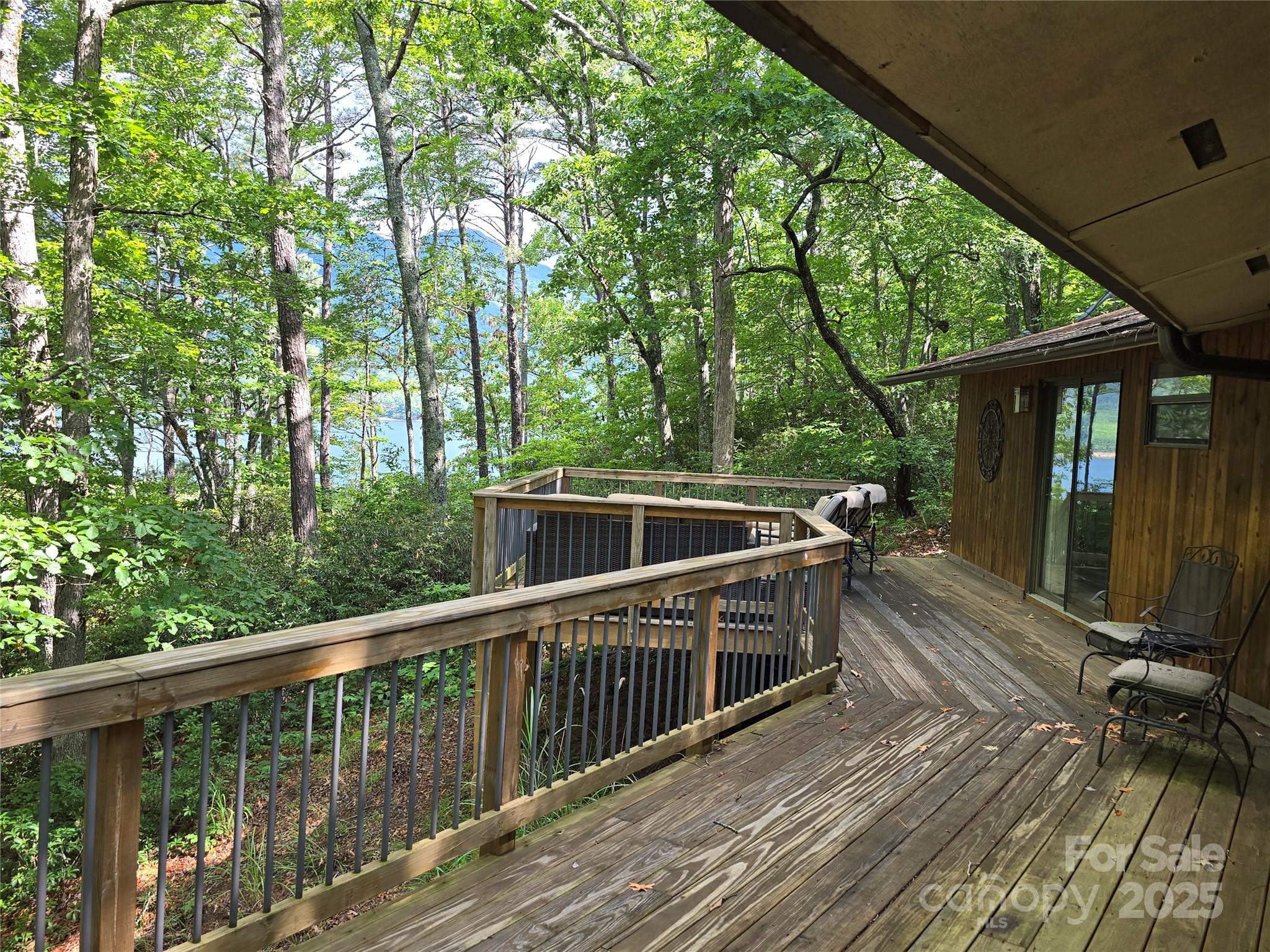 12 White Oak Trail