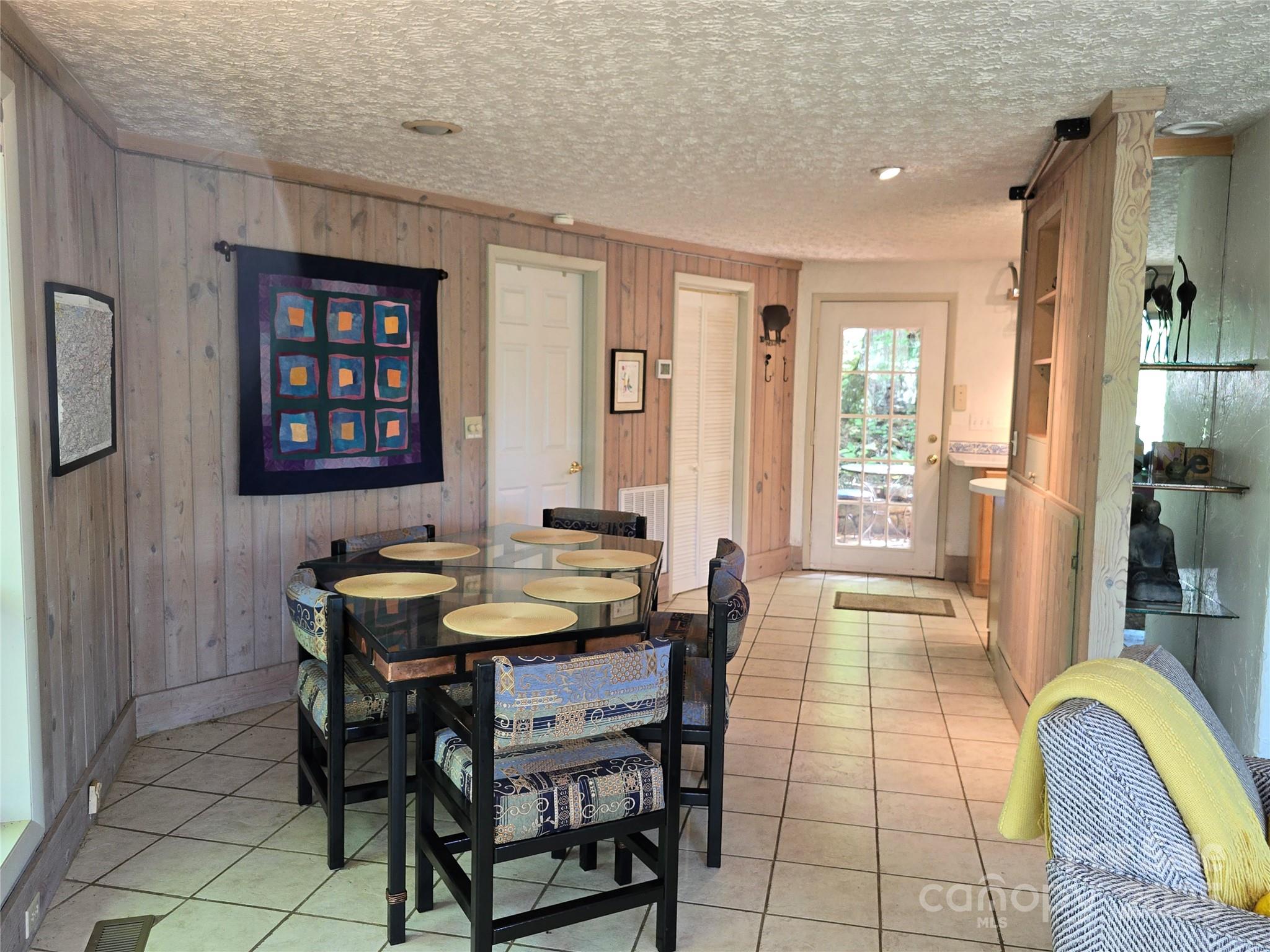 12 White Oak Trail
