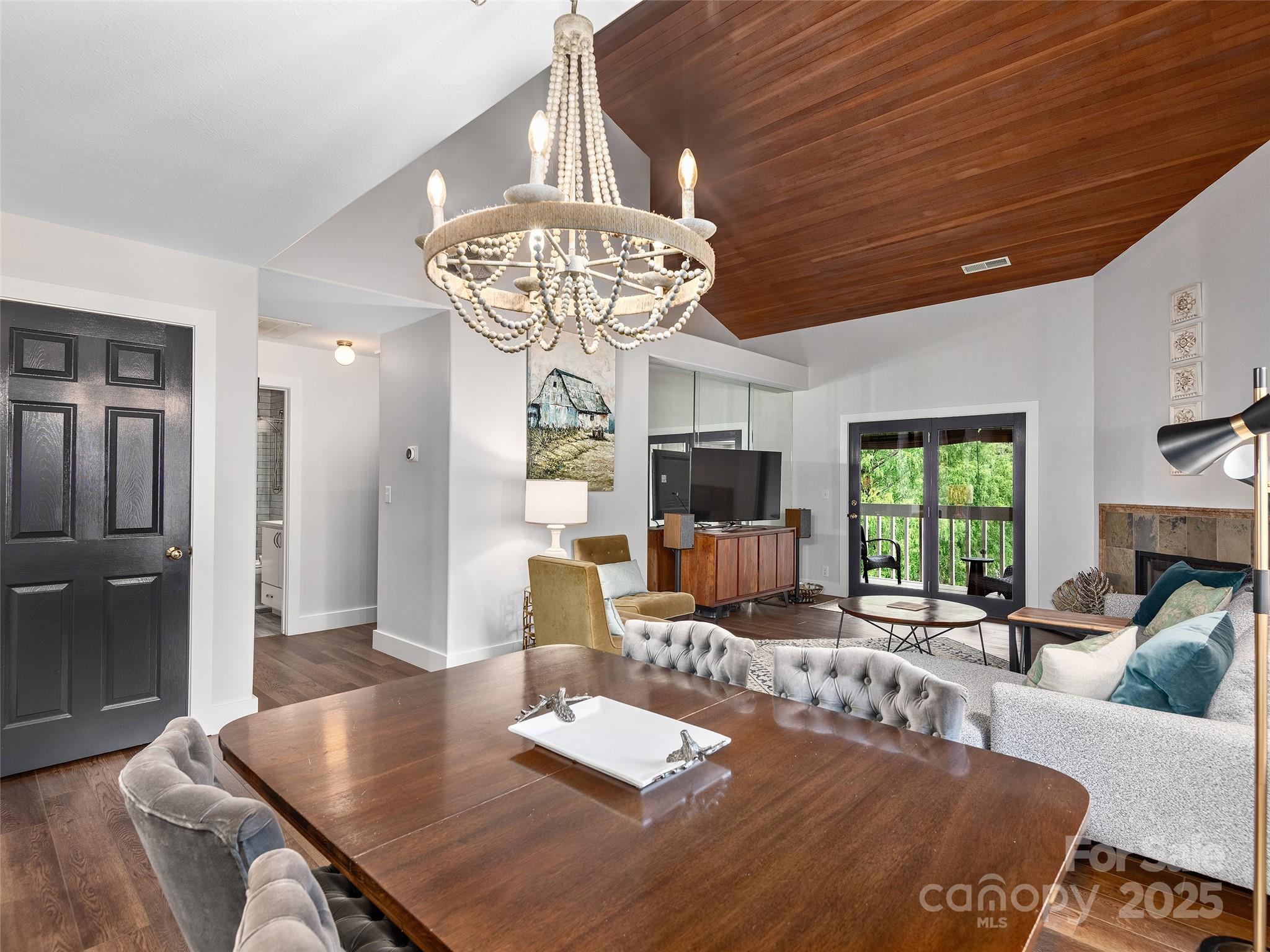 13 Timberlake Drive