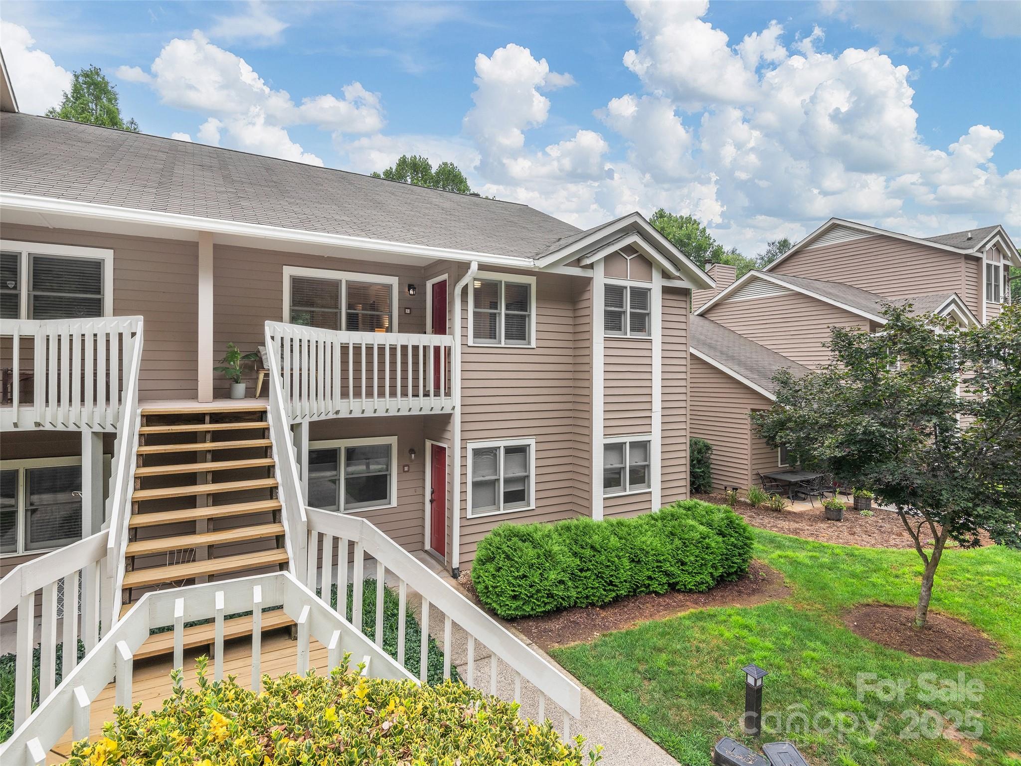 13 Timberlake Drive