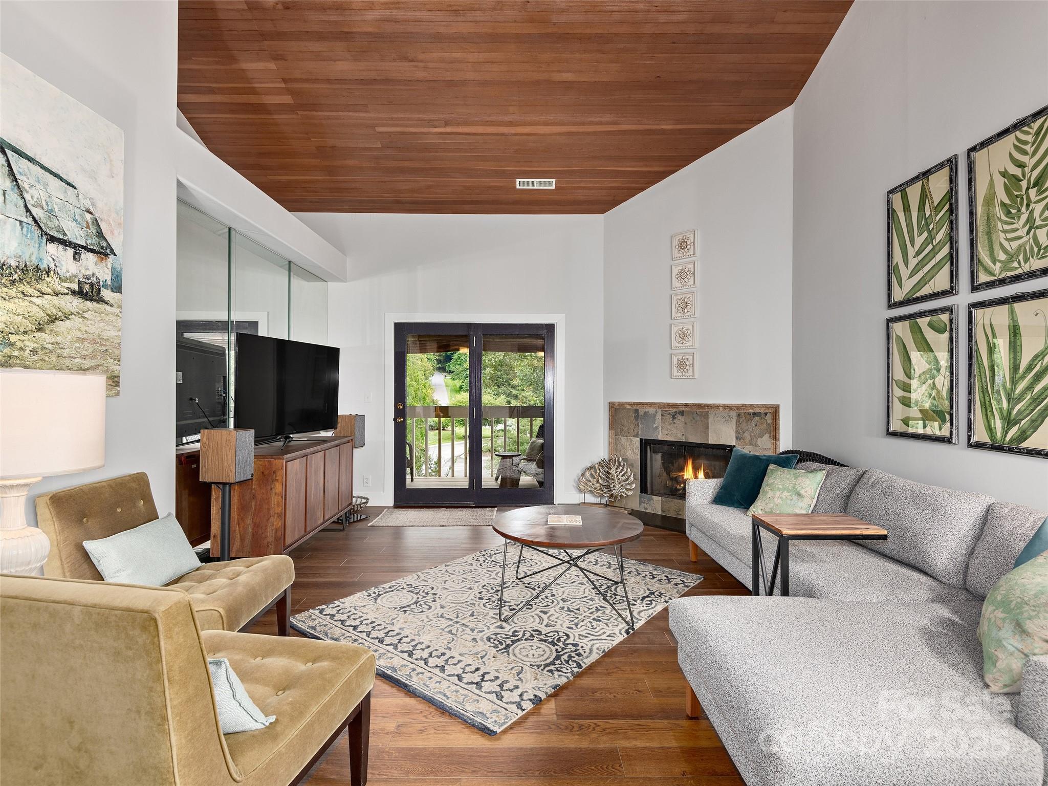 13 Timberlake Drive