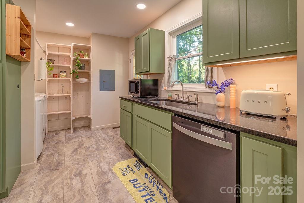 2 Homewood Drive