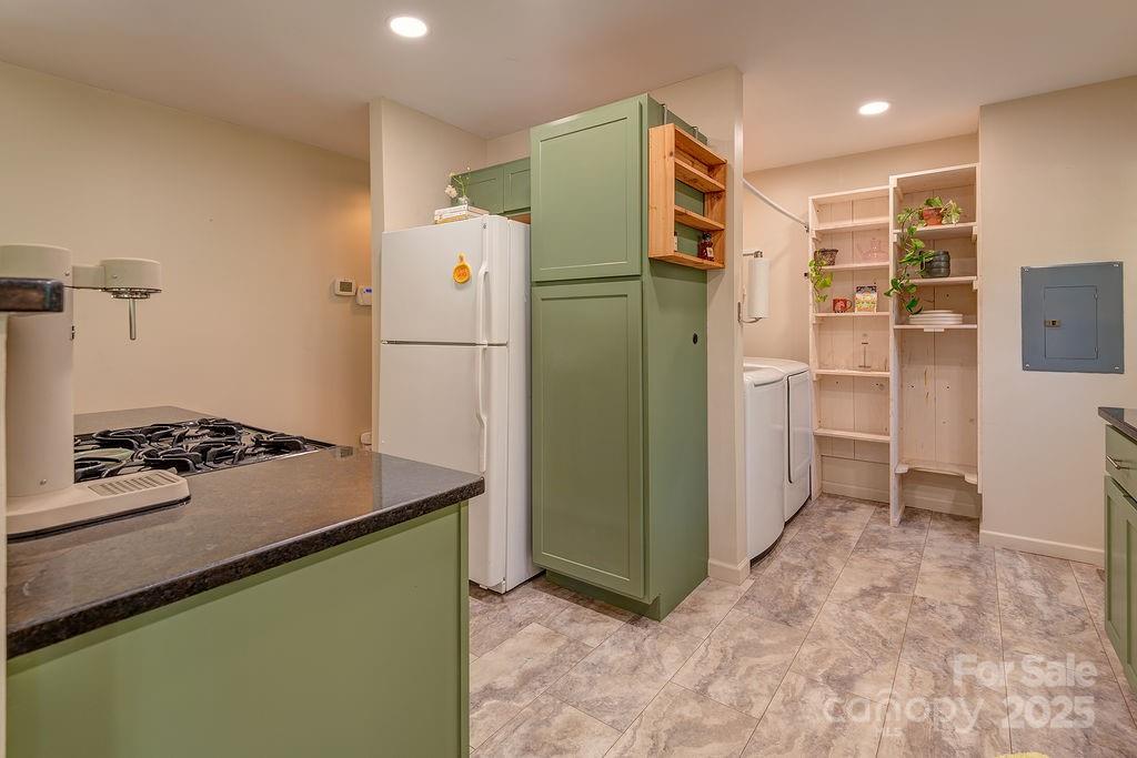 2 Homewood Drive