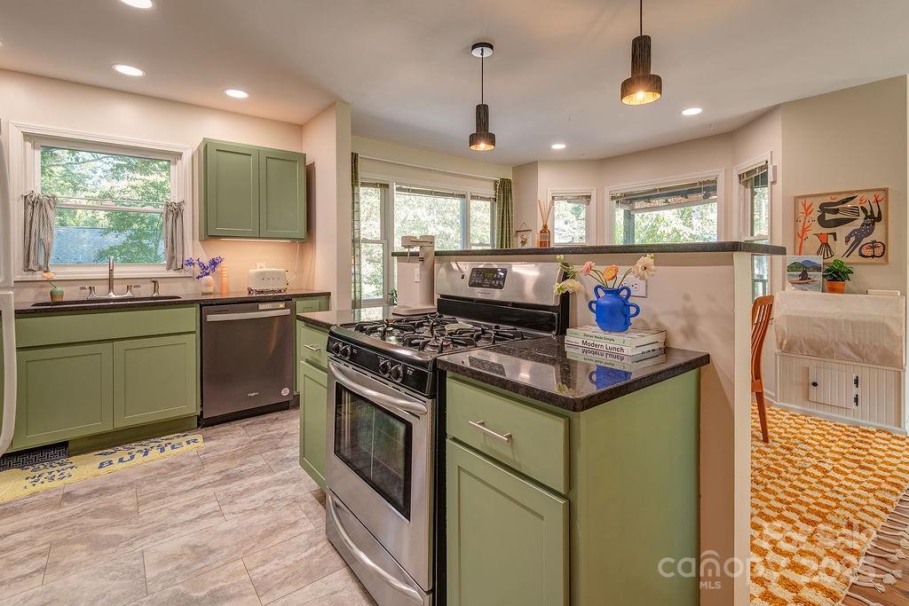 2 Homewood Drive