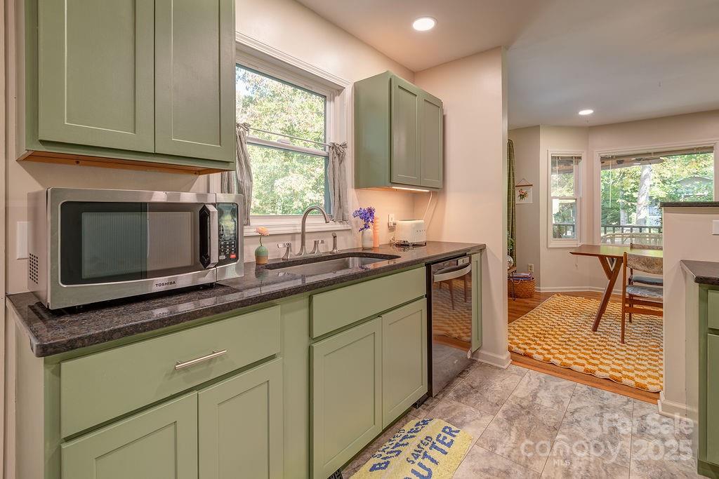 2 Homewood Drive