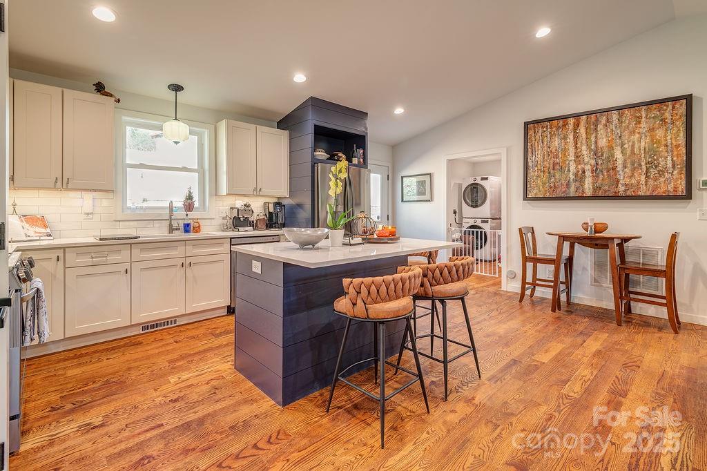 15 Edmond Woods Place
