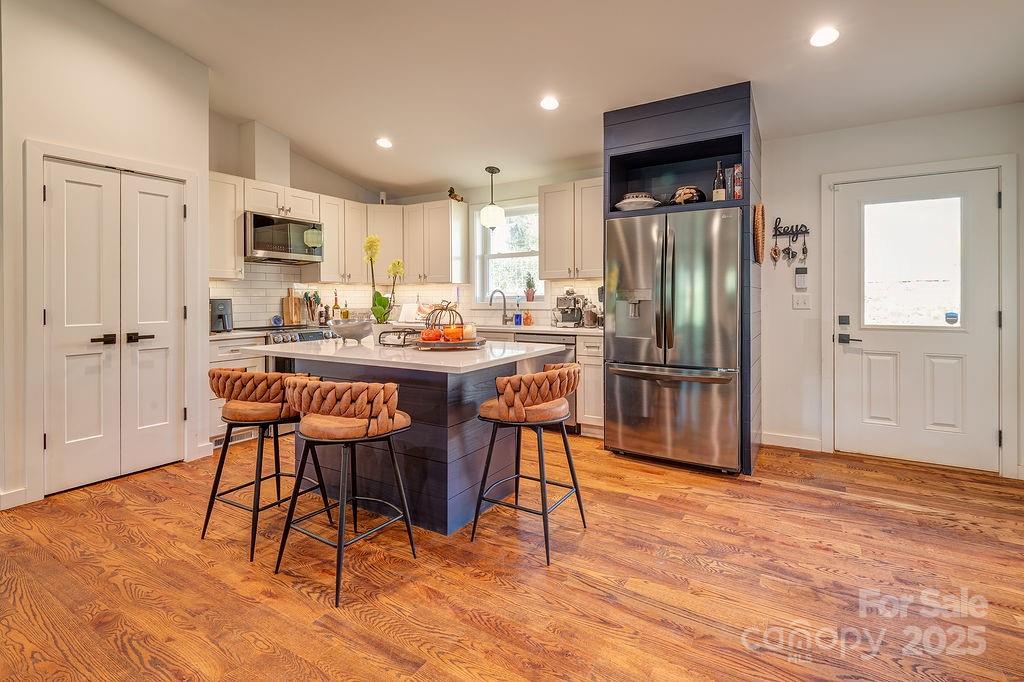 15 Edmond Woods Place
