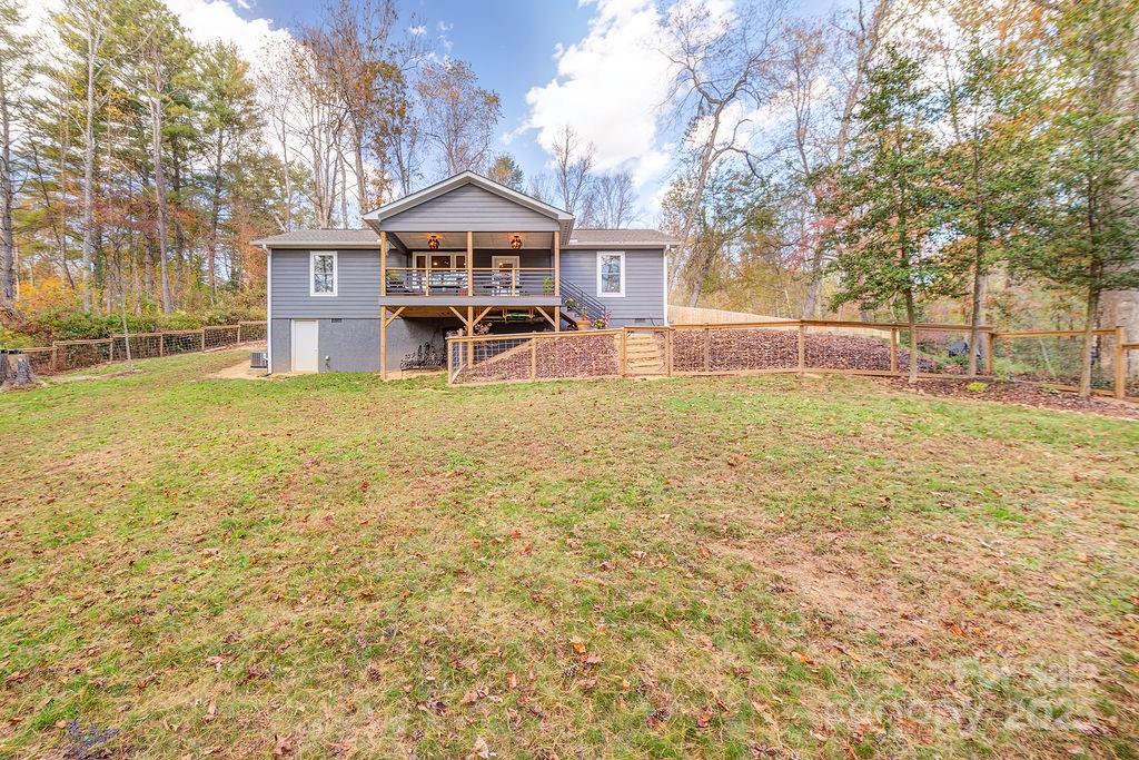 15 Edmond Woods Place