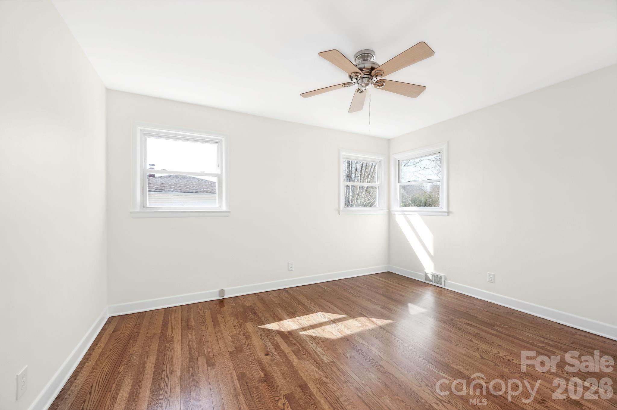 8 N Pershing Road