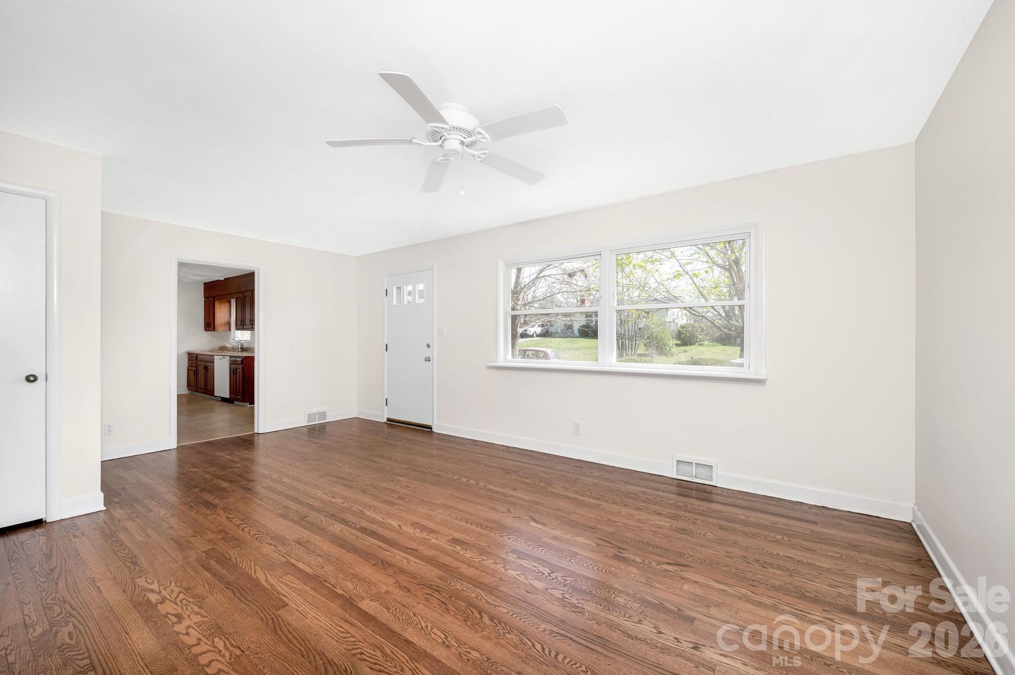 8 N Pershing Road
