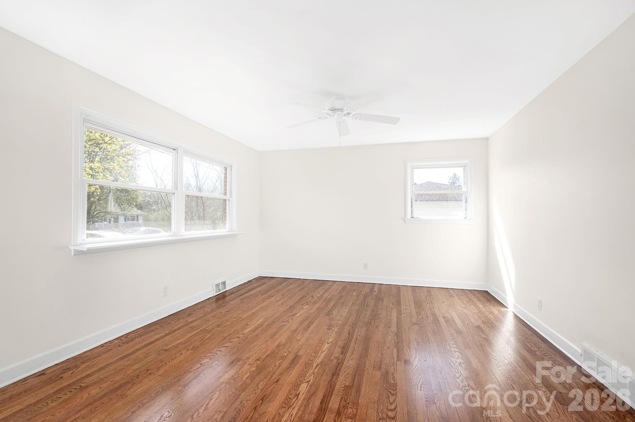 8 N Pershing Road