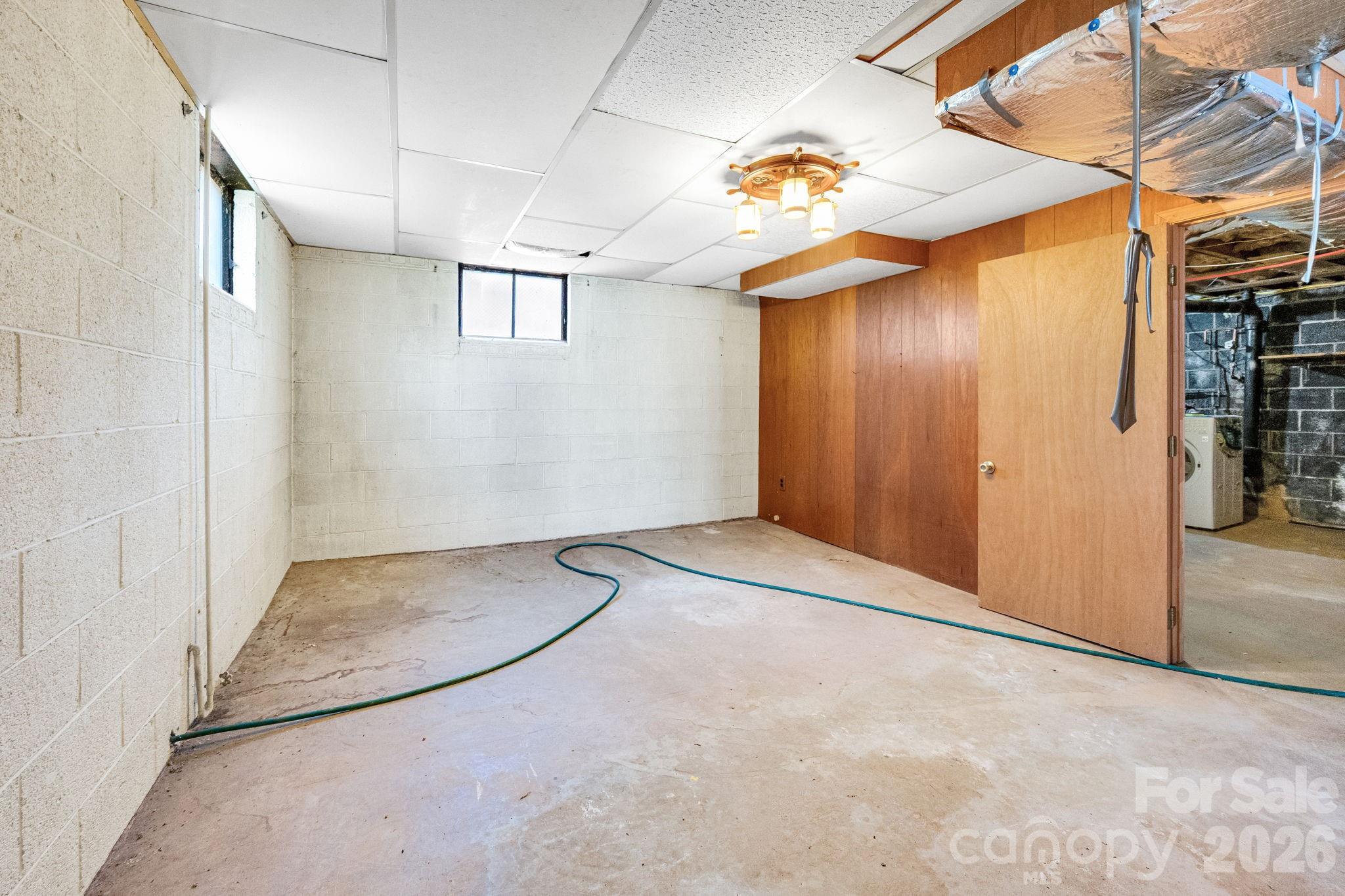 8 N Pershing Road