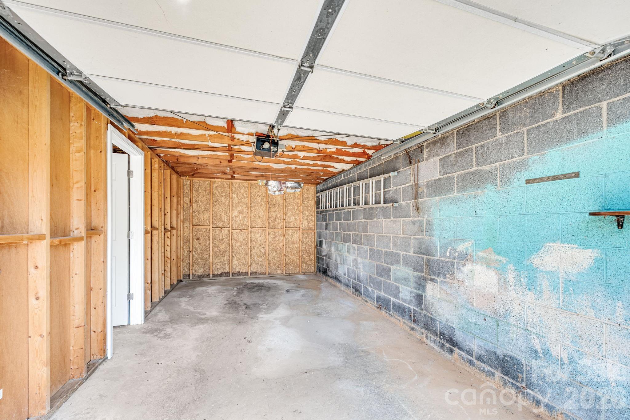 8 N Pershing Road