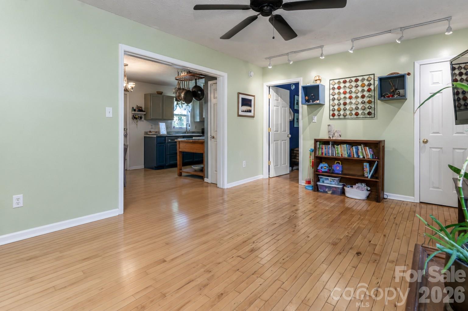 339 Hi Alta Avenue