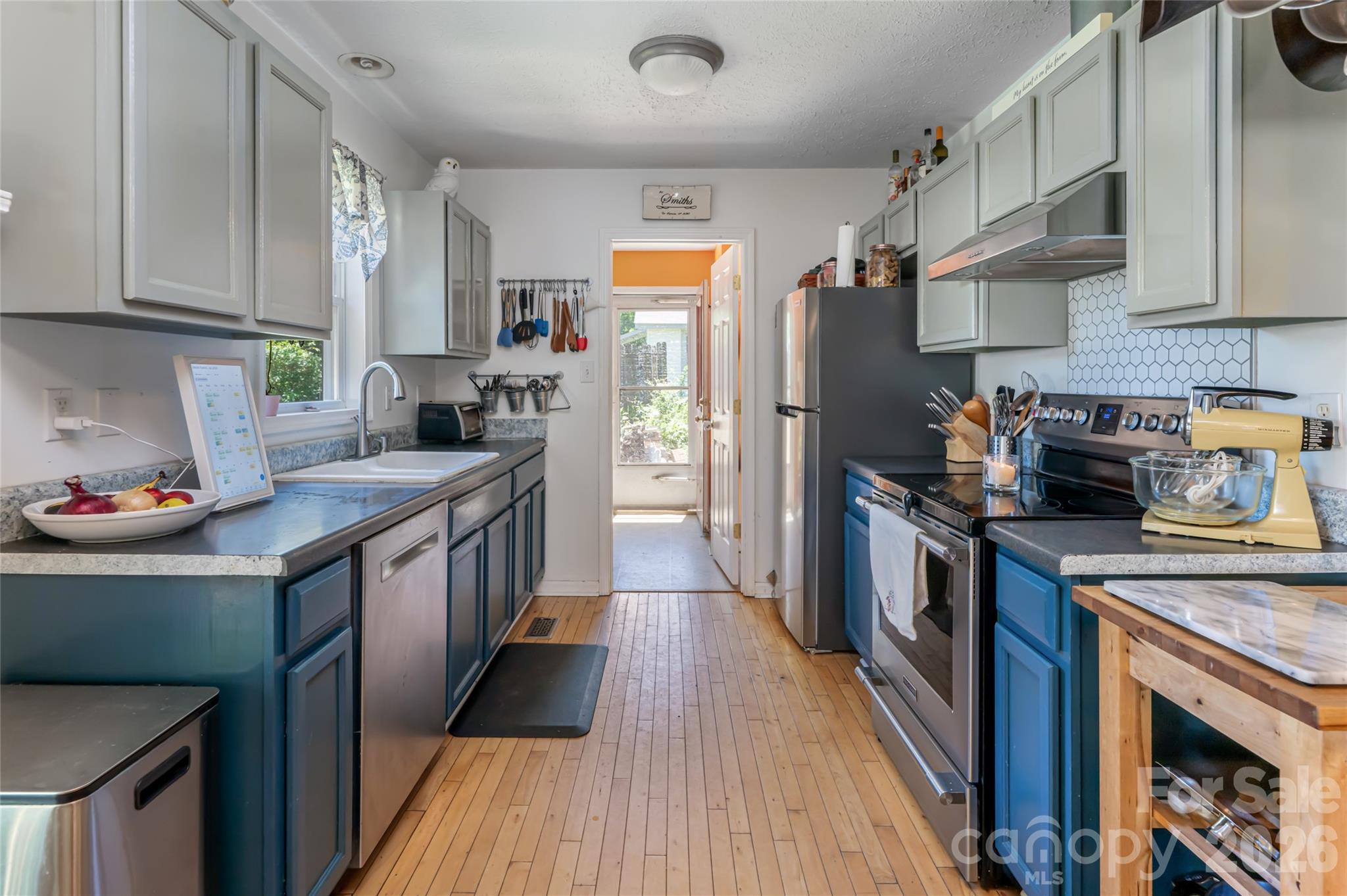 339 Hi Alta Avenue