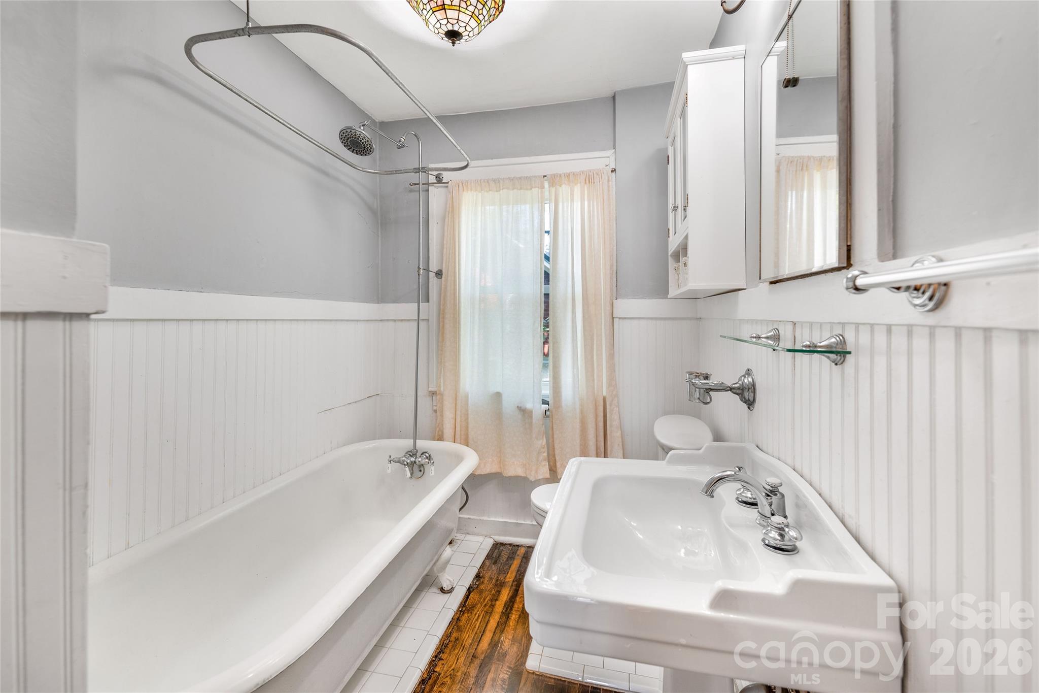 109 Forest Hill Drive Unit: 1