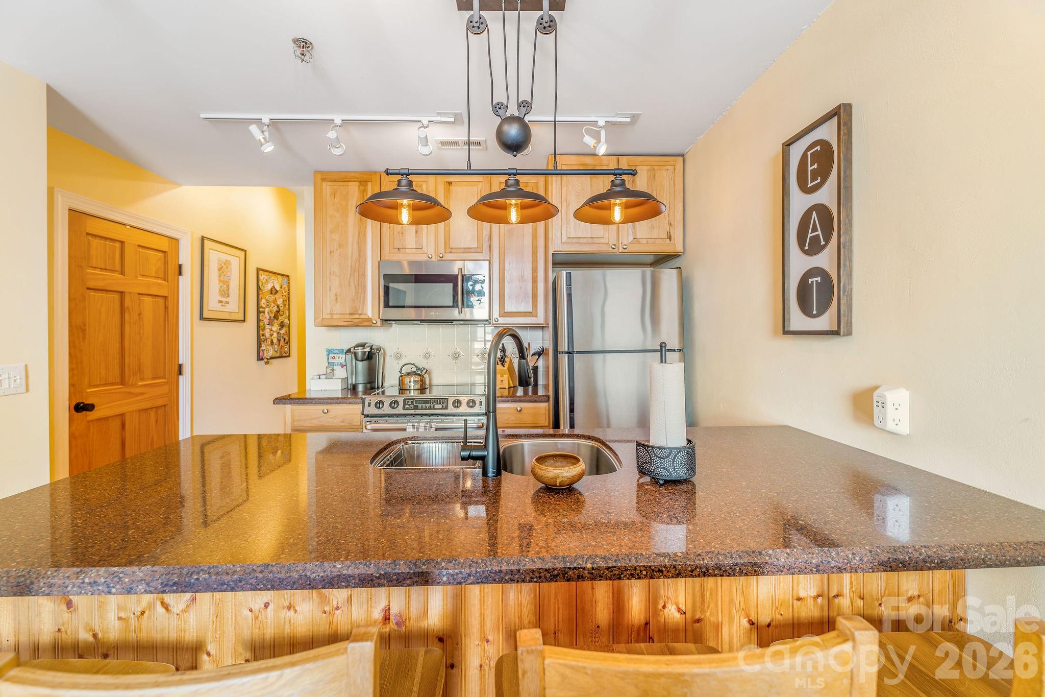 35 Patton Avenue Unit: 302