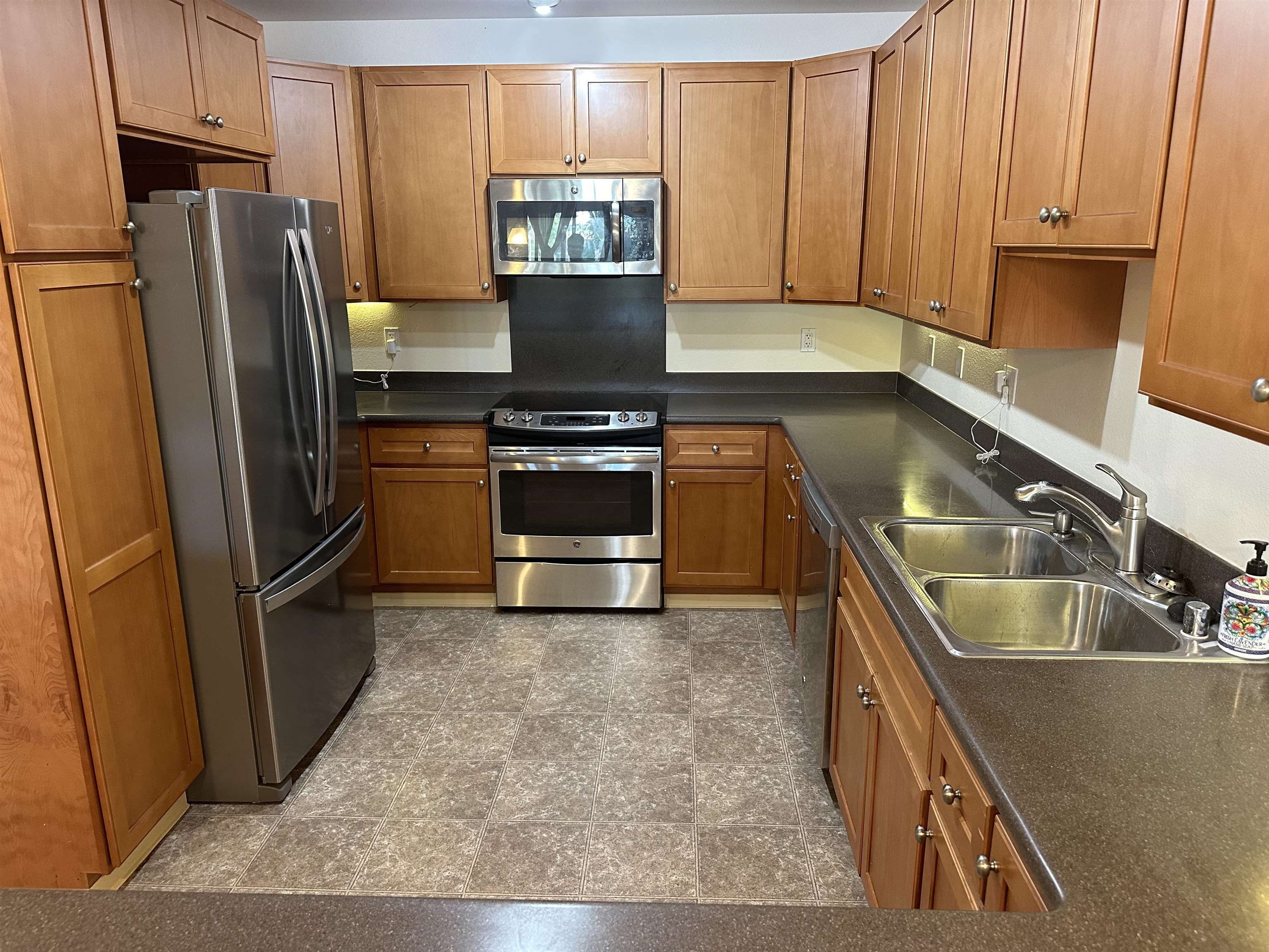 1870 Limahana Cir Unit: G203