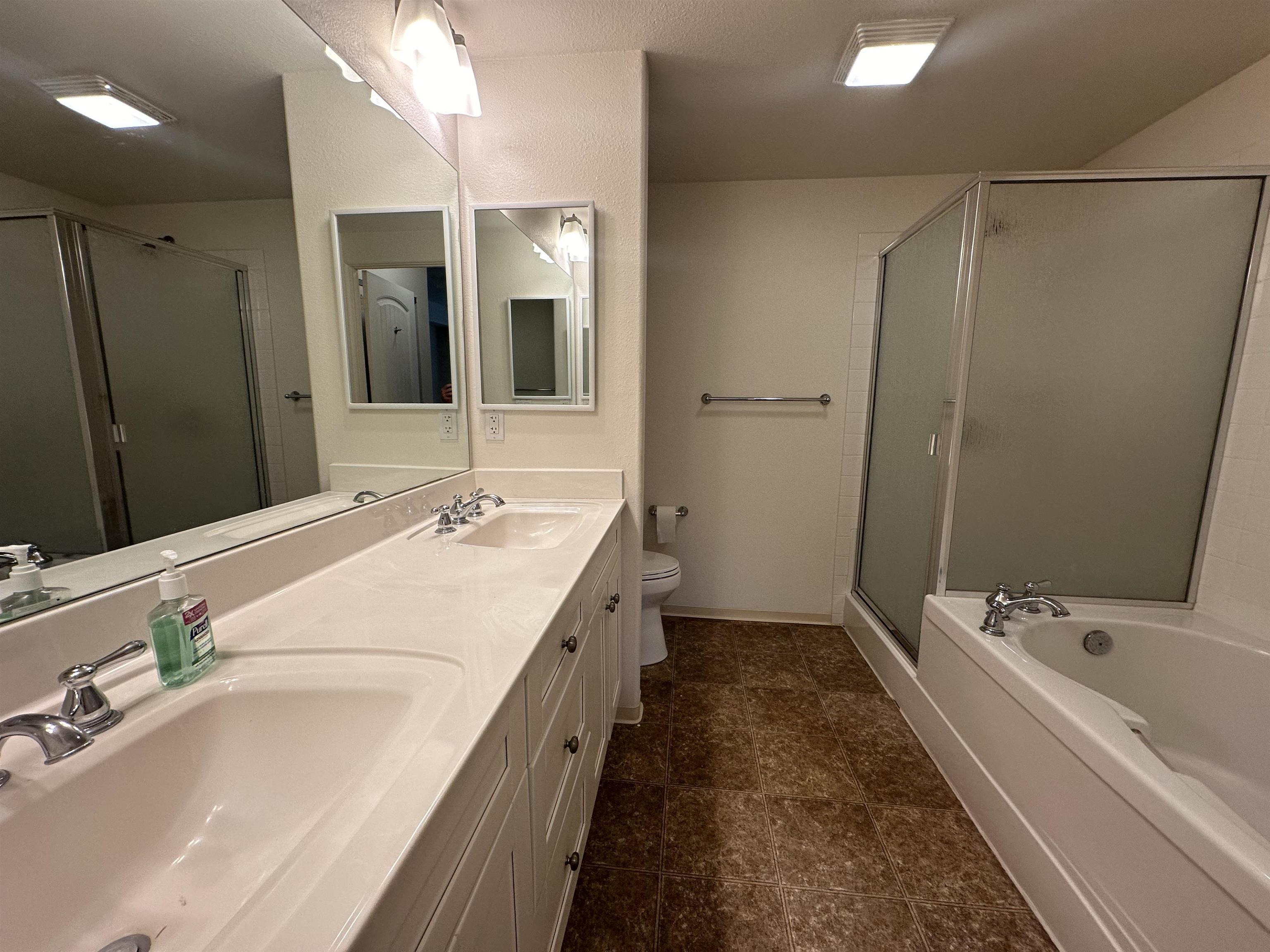 1870 Limahana Cir Unit: G203