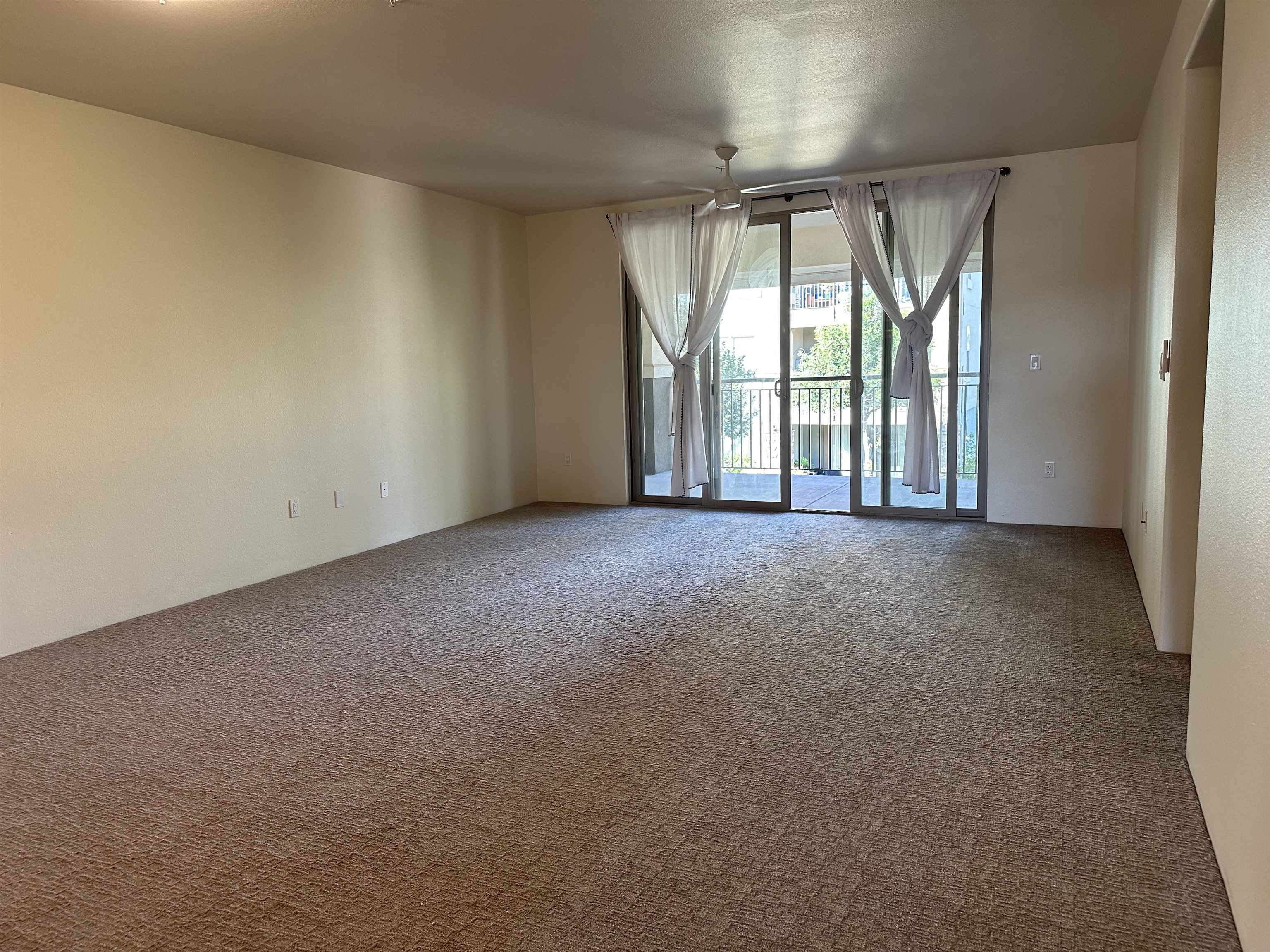 1870 Limahana Cir Unit: G203