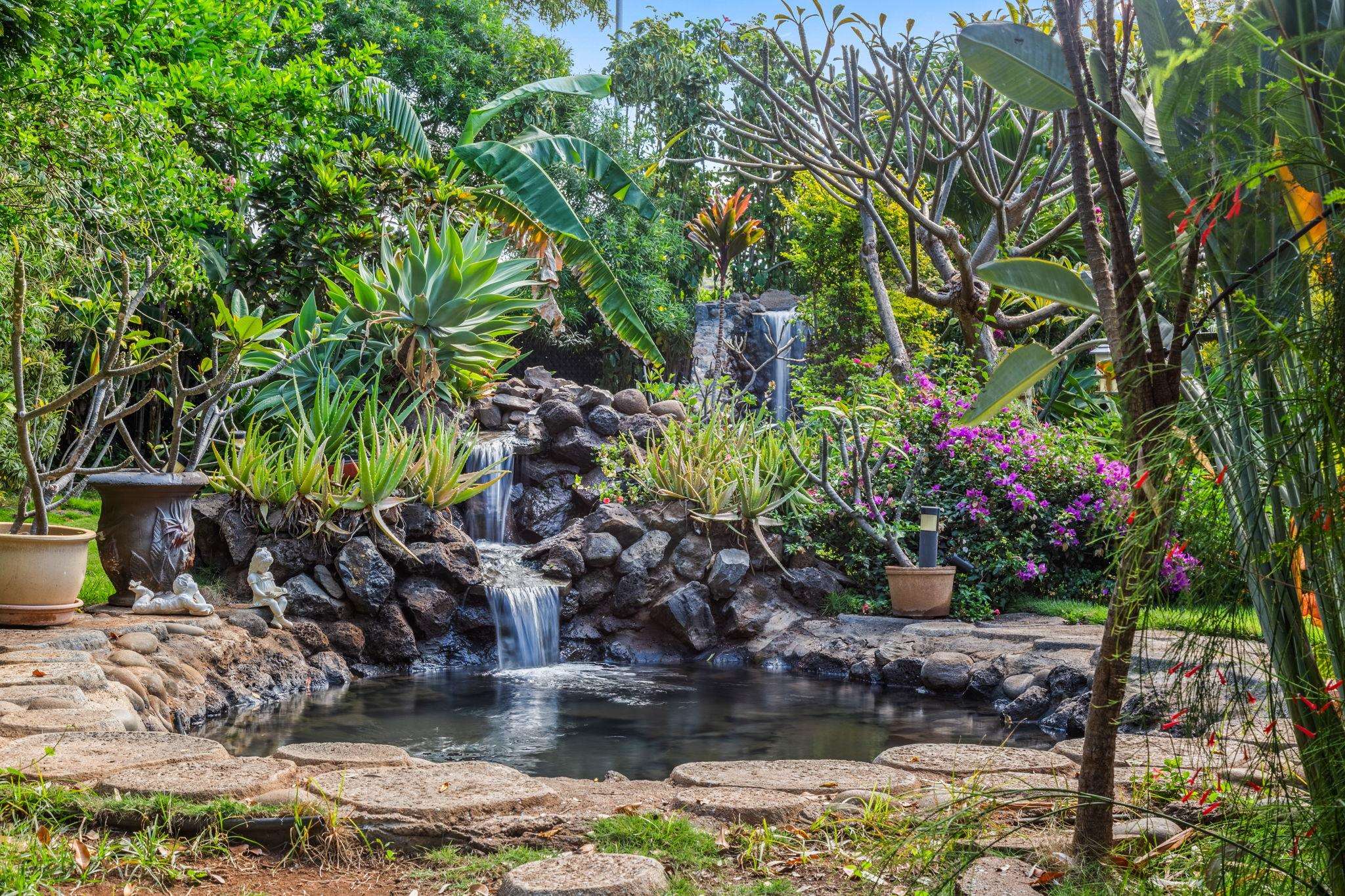 802 Mahealani Pl