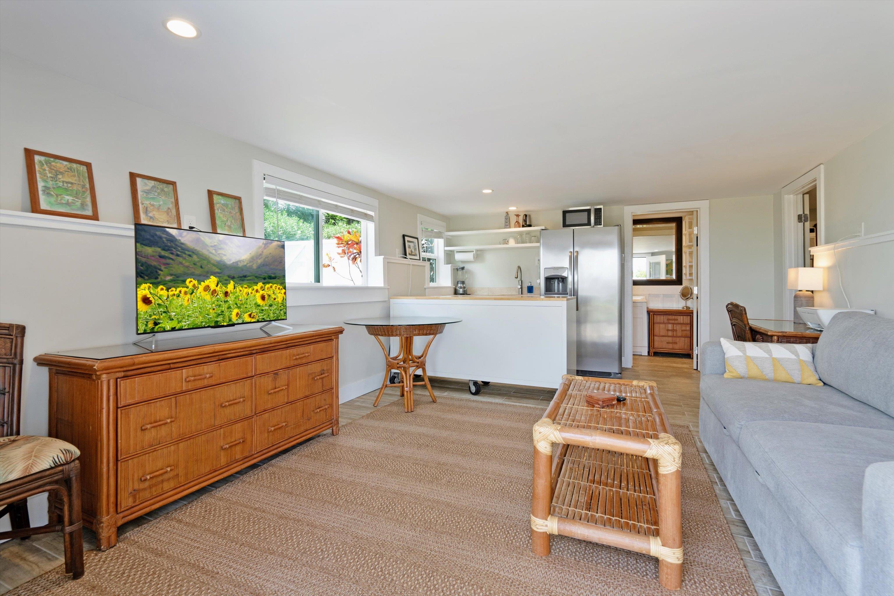 2038 Kahekili Hwy