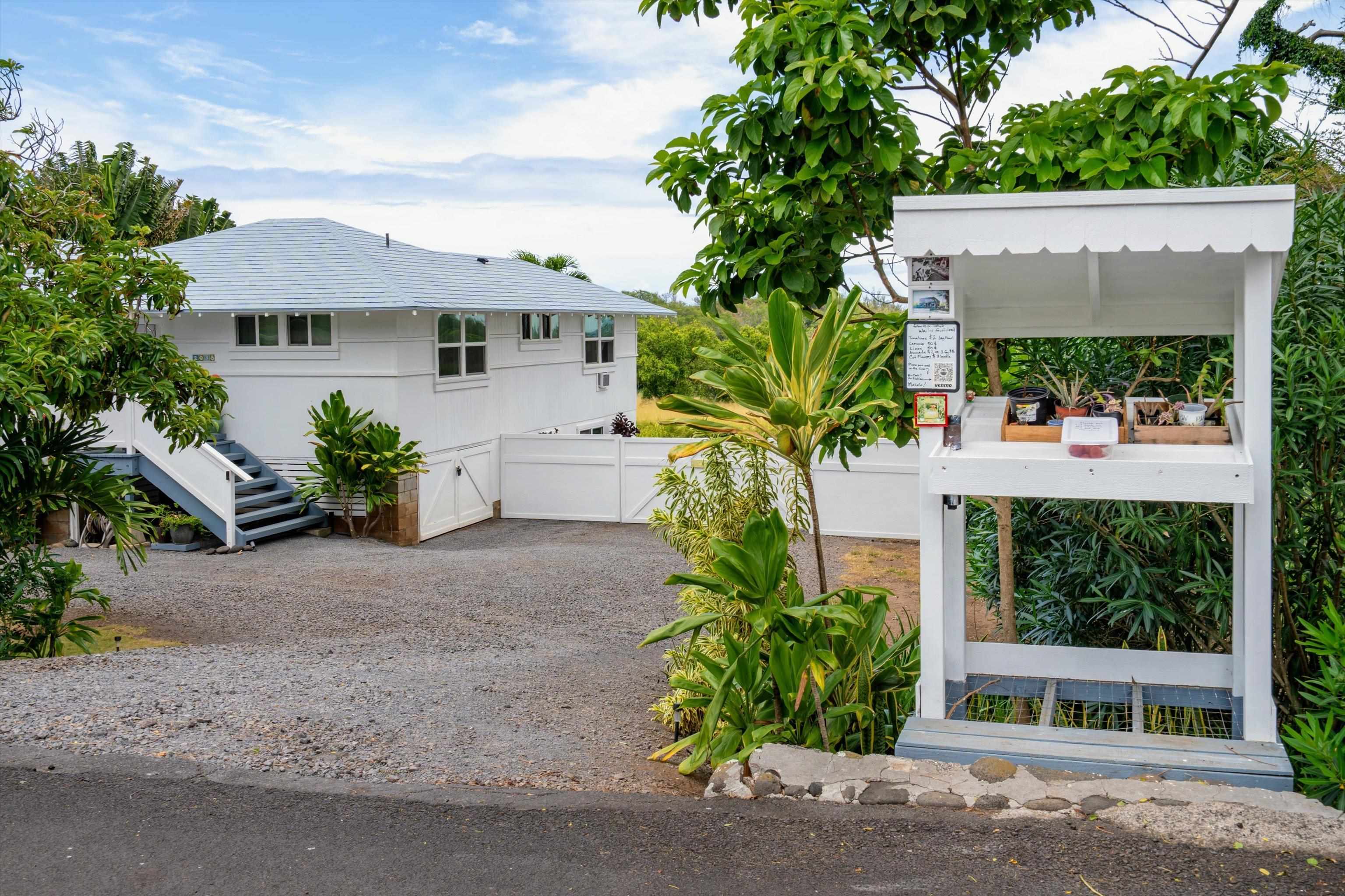 2038 Kahekili Hwy