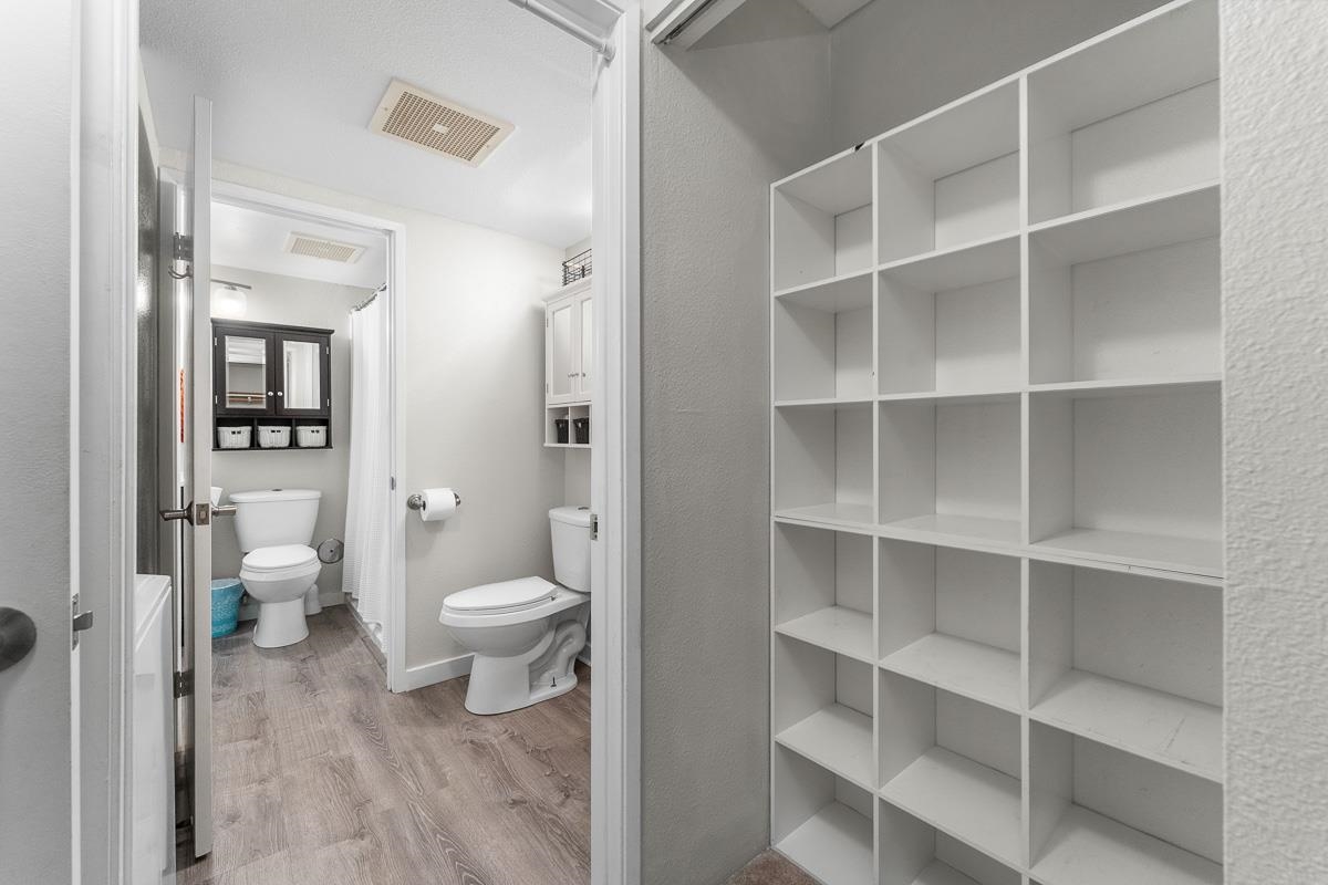 140 UWAPO Rd Unit: 39-103