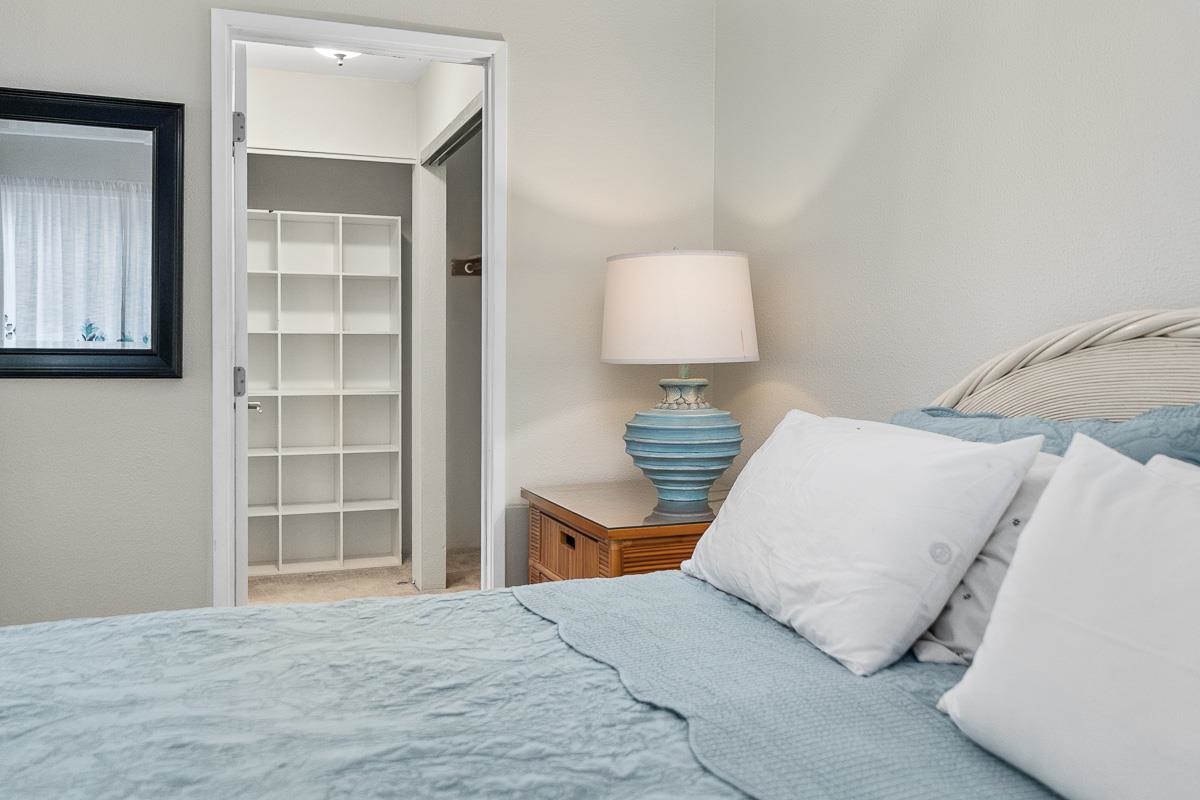 140 UWAPO Rd Unit: 39-103