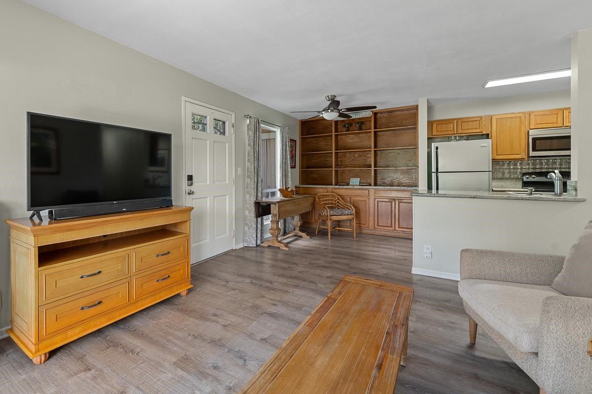140 UWAPO Rd Unit: 39-103