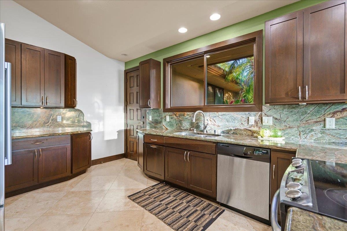 52 Lau Niu Way Unit: A